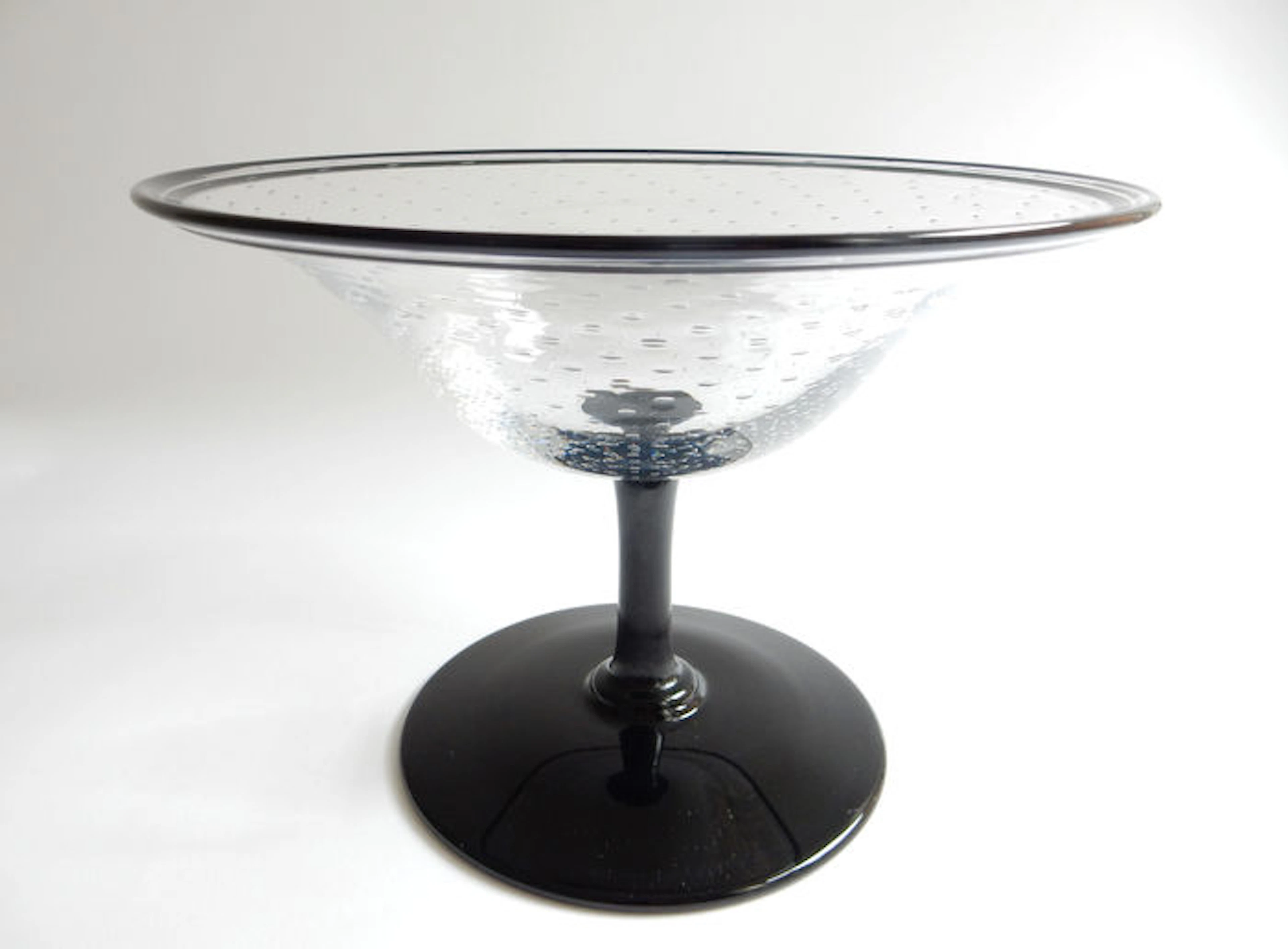 Paul Nicolas (1875-1952) for 'Verrerie de crystal Saint-Louis' - Tazza on black foot