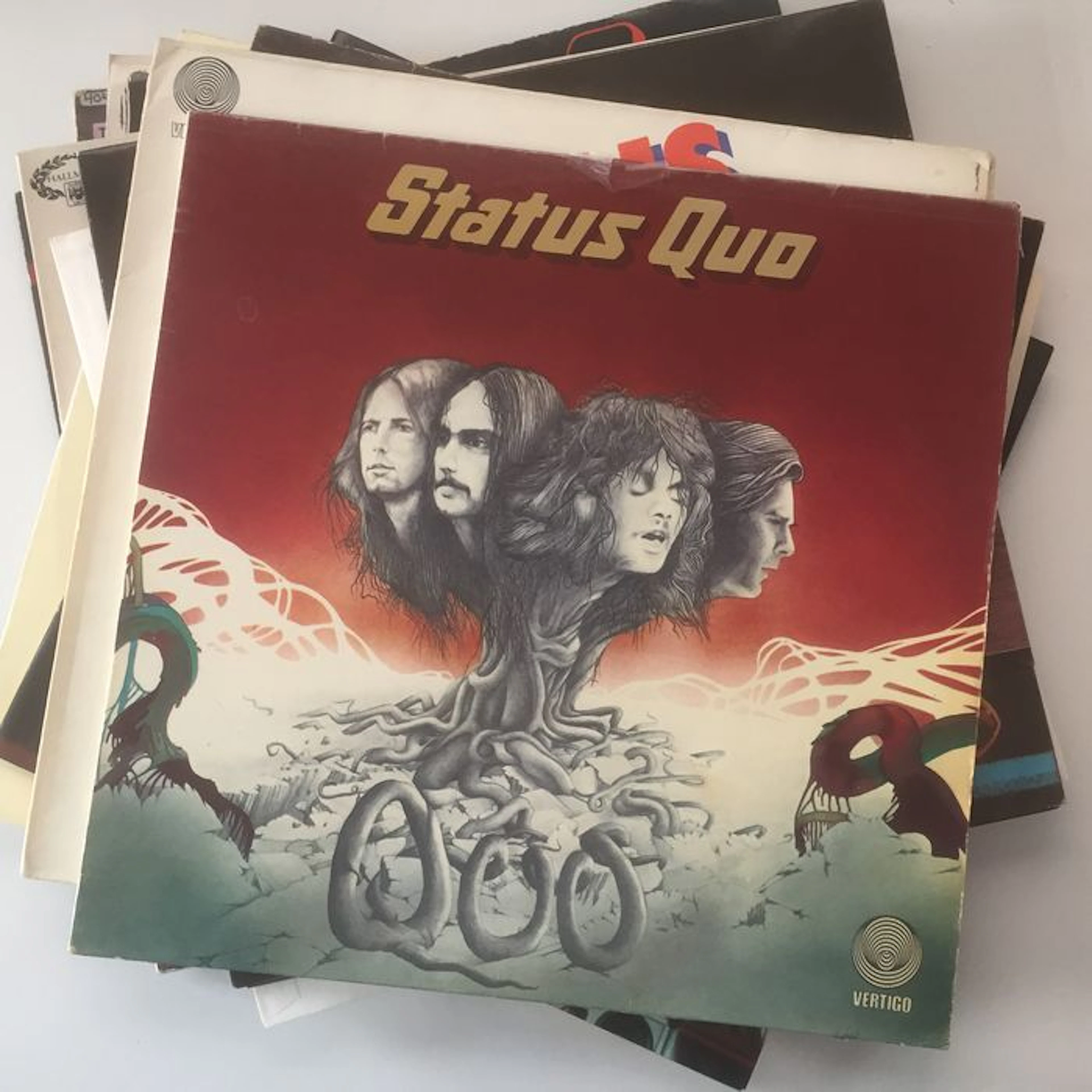 Status Quo, collection of 11 records (including swirl label and spaceship label lp's) plus original tour programme