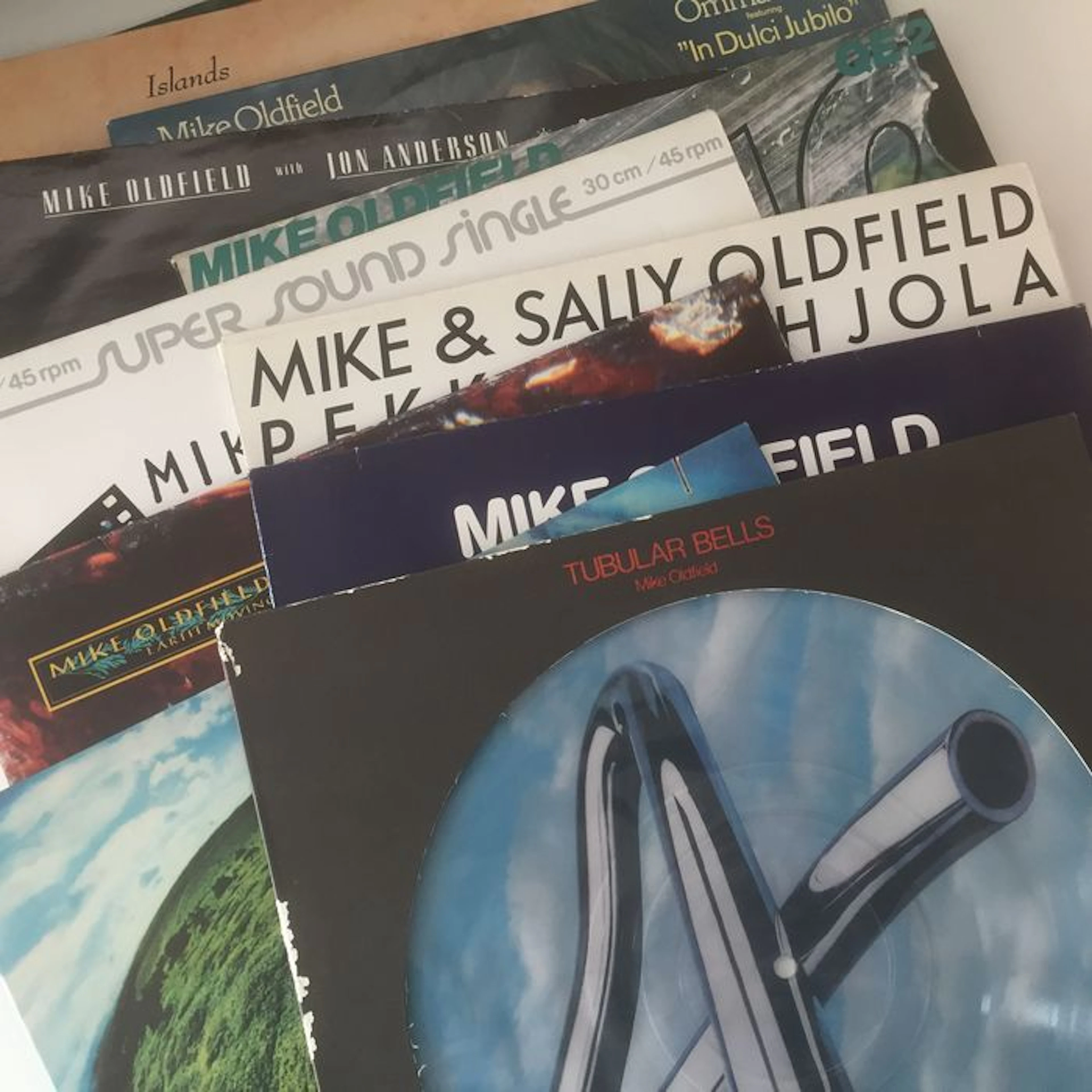 Mike Oldfield, collection of 12 records including Tubular Bells picture disc, and early classics