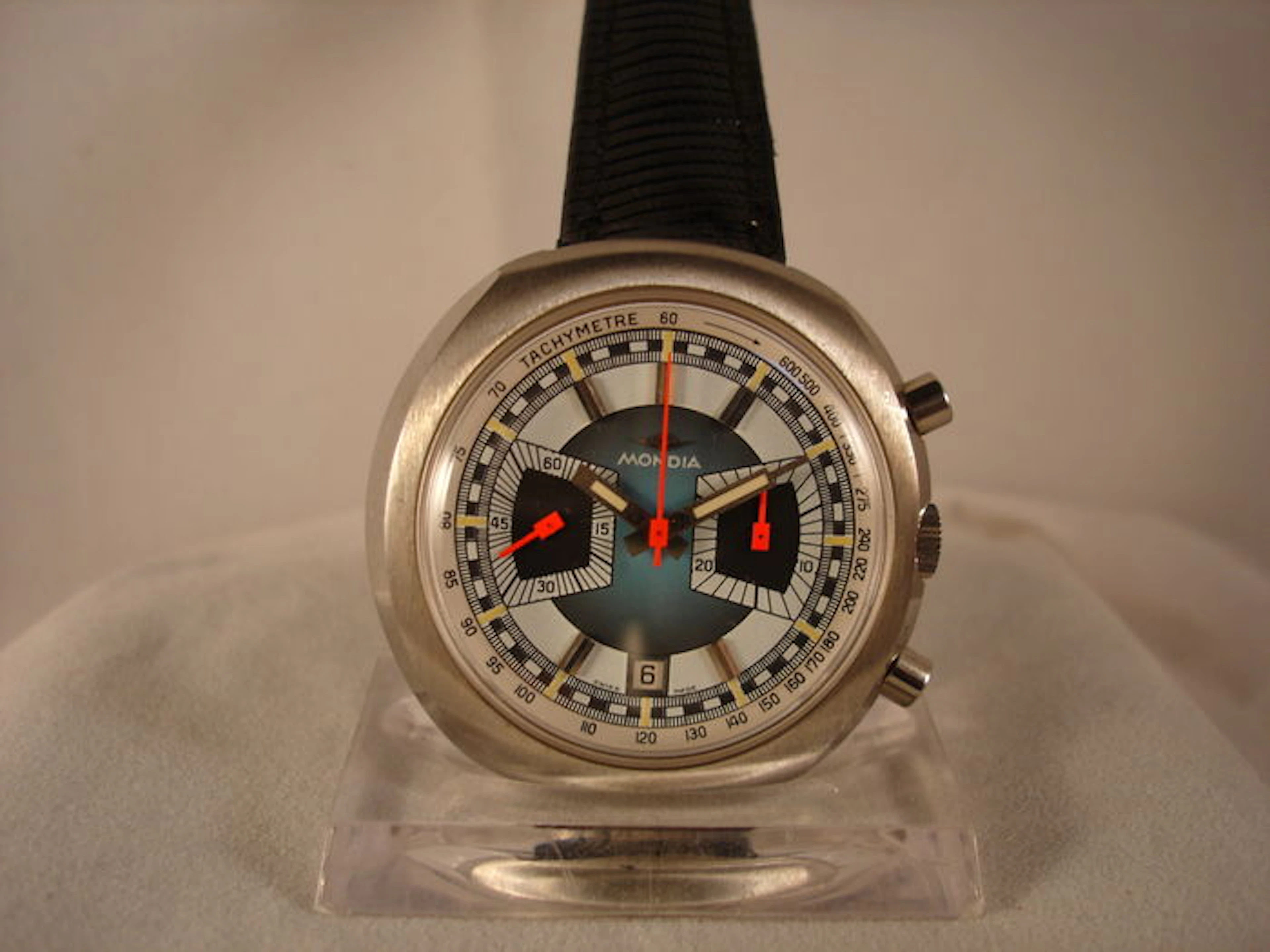 Mondia by Zenith – Oversize men's chronograph watch – 1970s