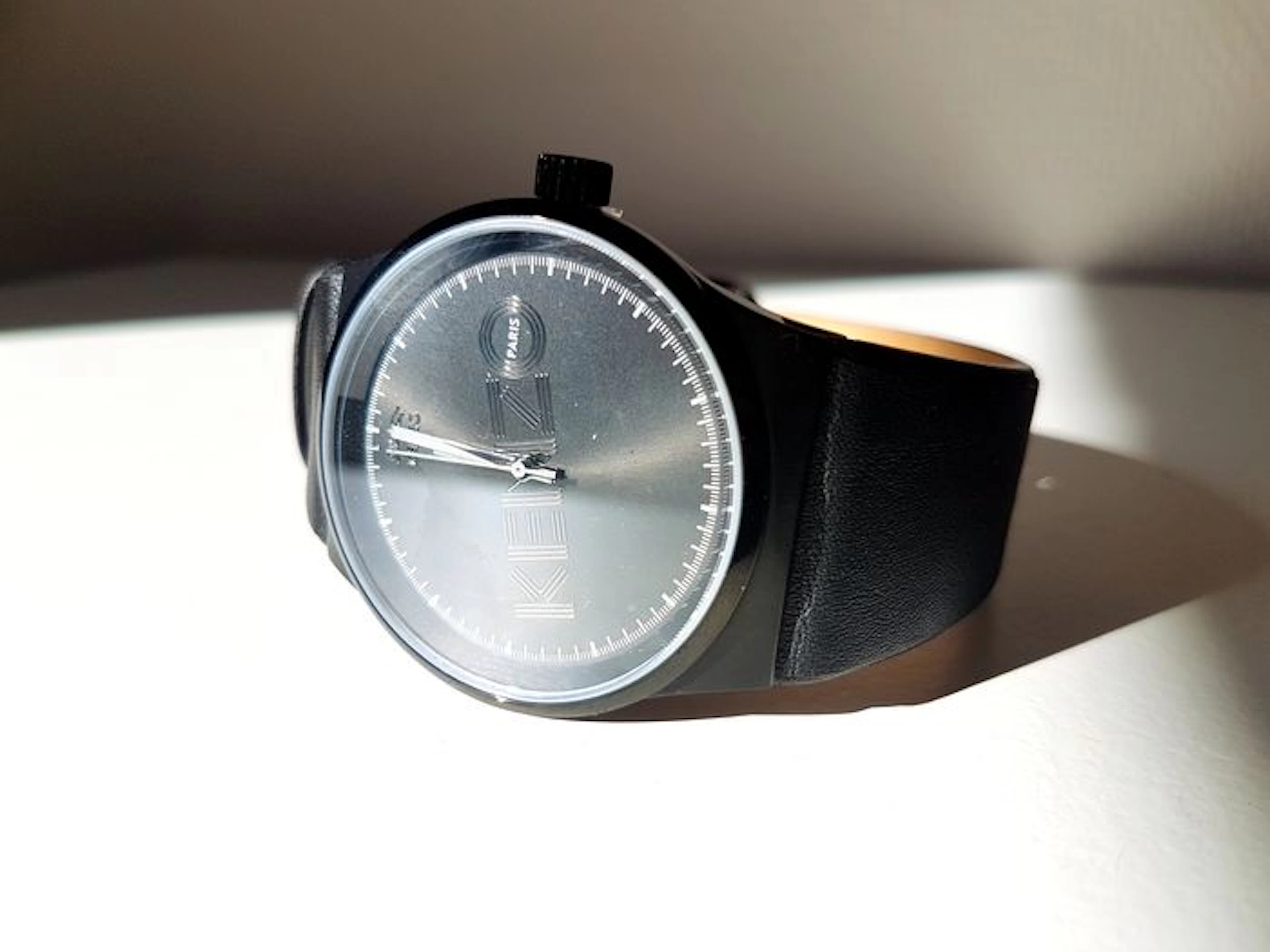 Kenzo Day by Day men's wristwatch