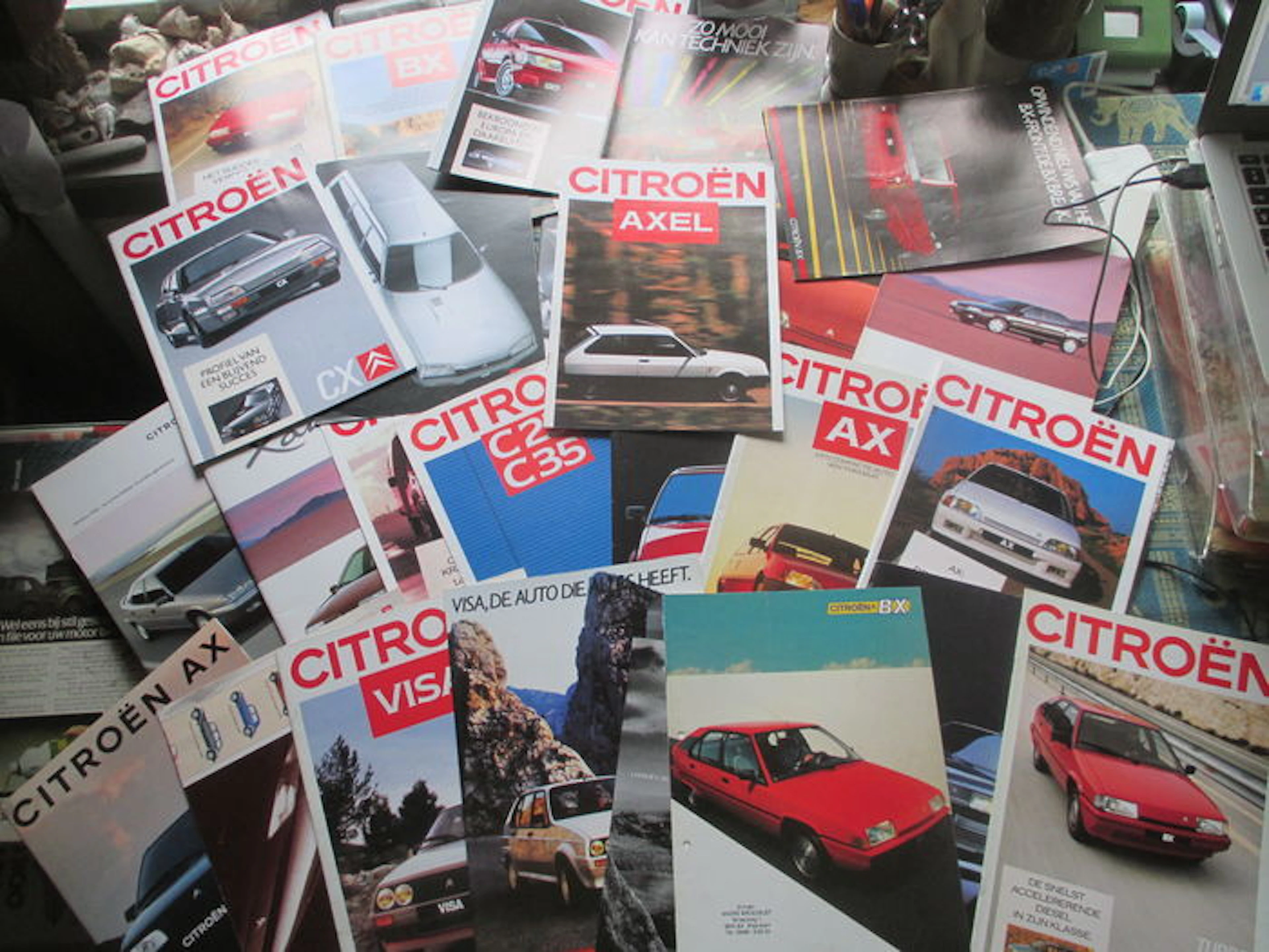 Car brochures (Citroën (including CX/C6), 26x, 1984-2000)