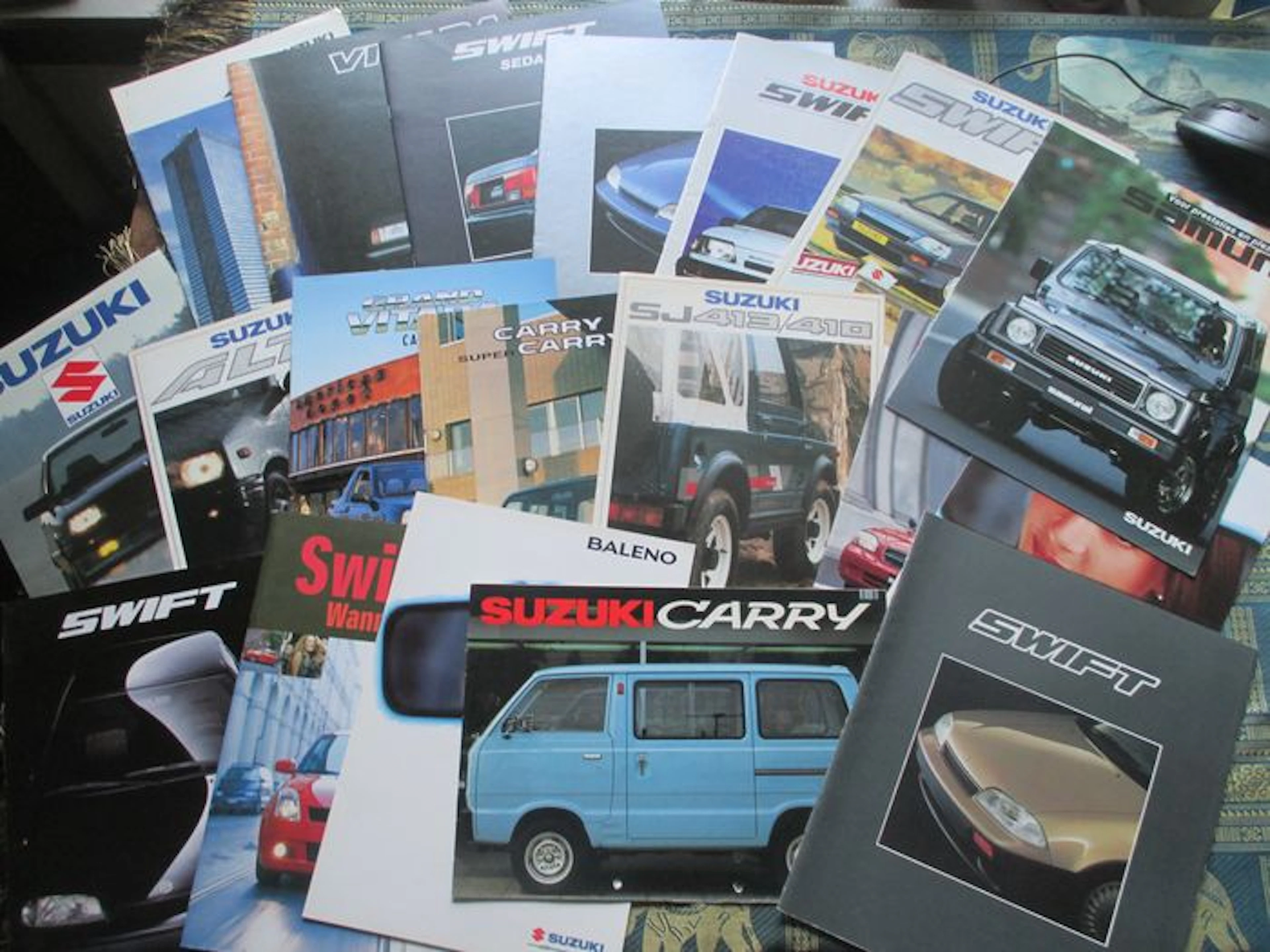Car brochures (Suzuki/Honda, 1980-1999, 46x)