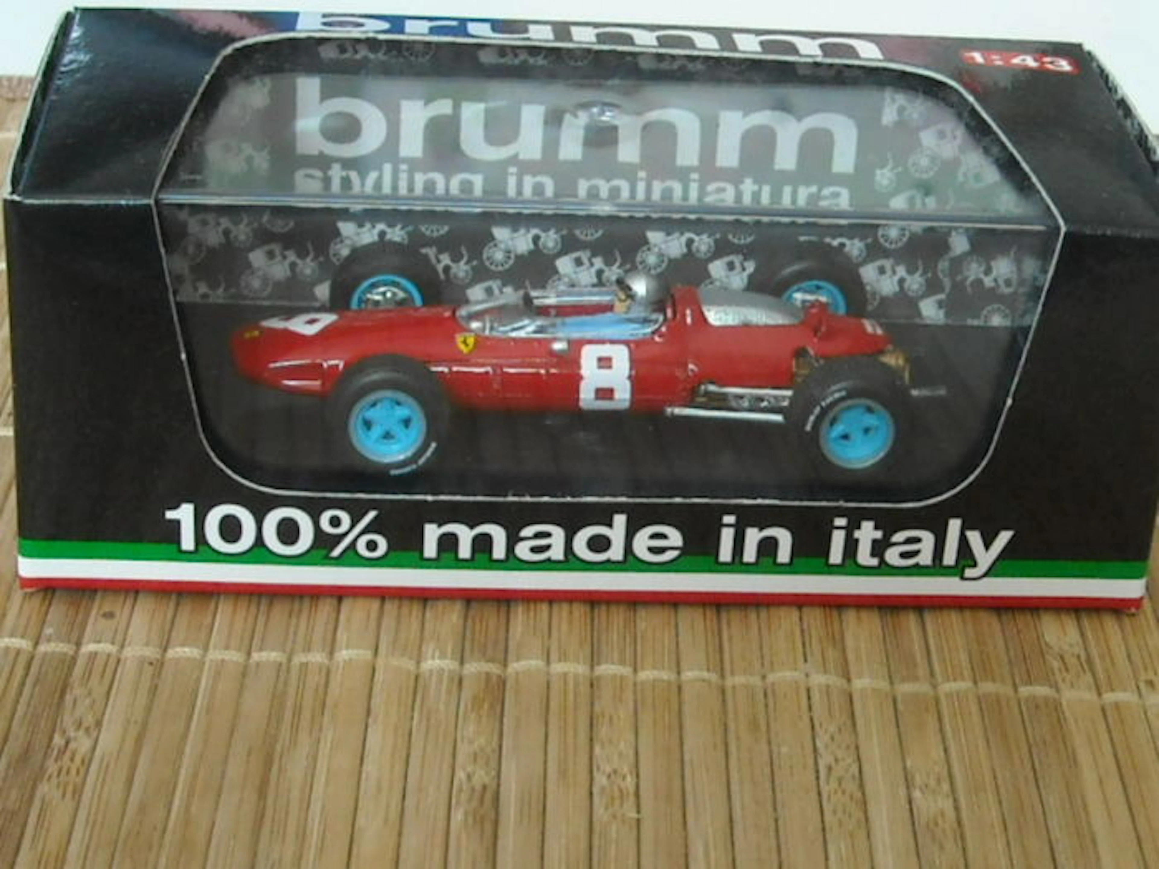 Diverse - Scale 1/43 - Lot with 5 models: 1 x Ferrari, 1 x MG, 1 x Renault, 1 x Panhard and 1 x Cooper