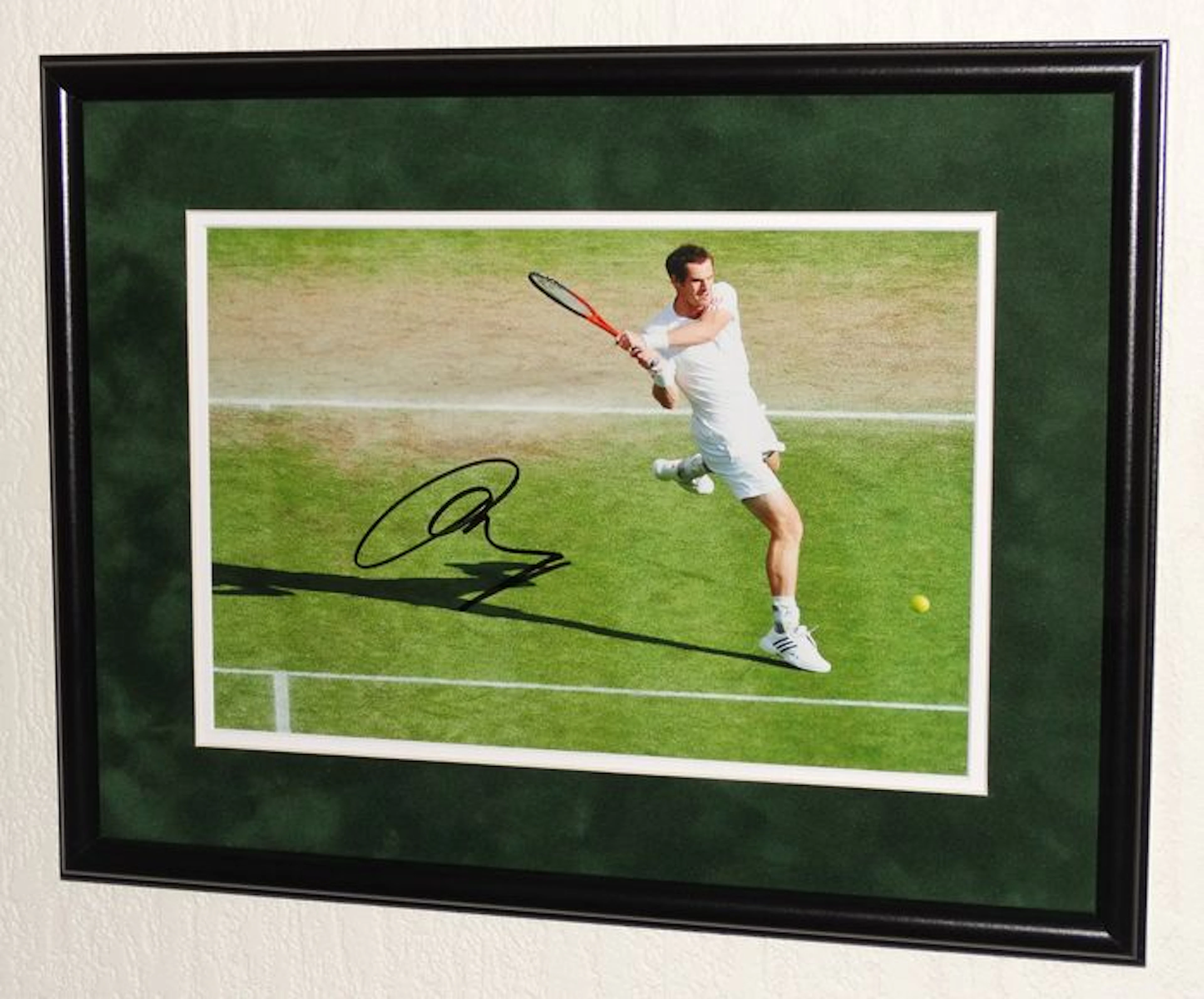 Andy Murray original signed photo - Premium Framed + Certificate of Authenticity and photo of signing moment