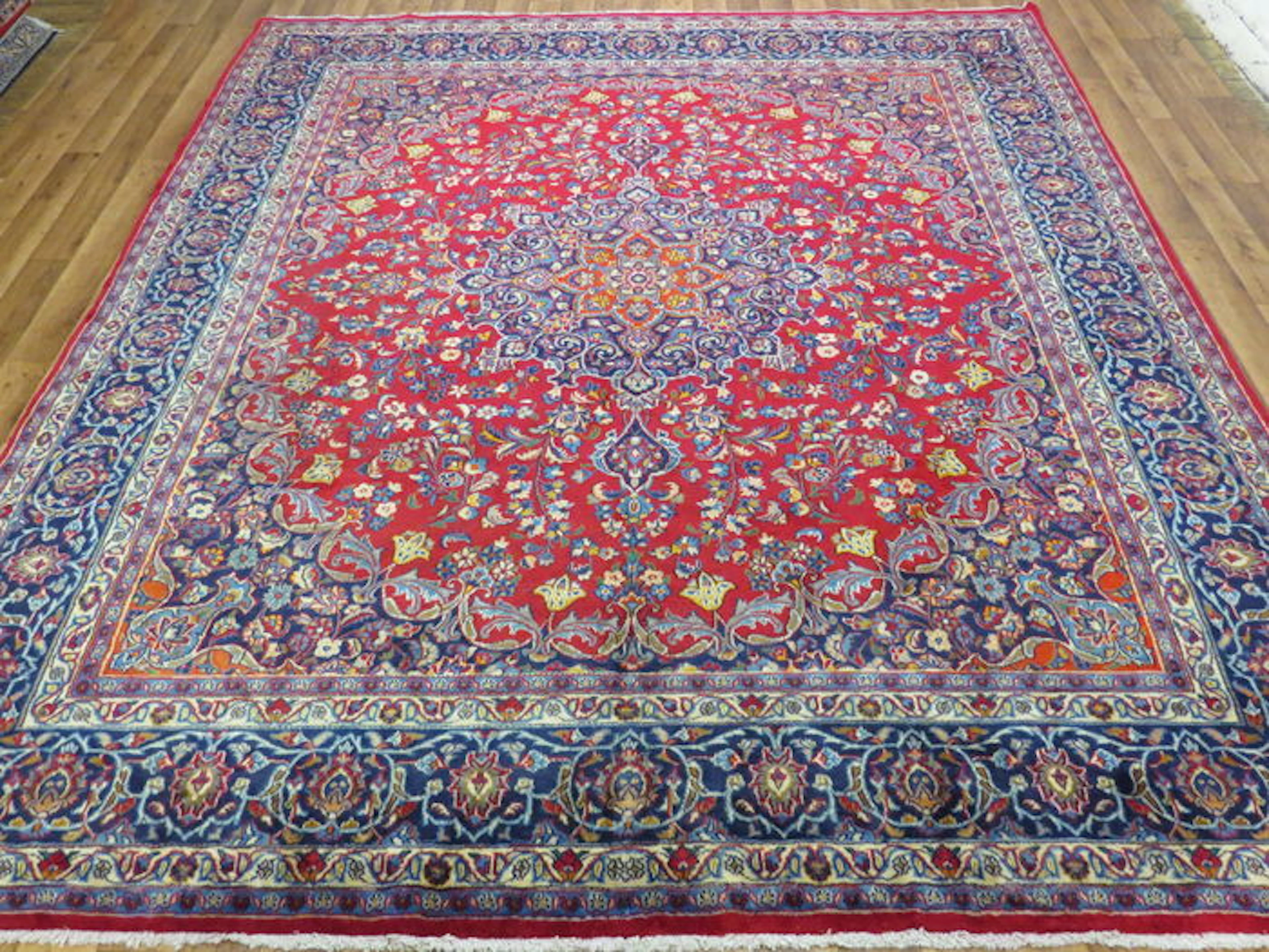 Traumhaft schöner Perserteppich Mashad/Iran 350x286 cm Mitte 1900 Jhd. Ohne Mindespreis ab € 1,00