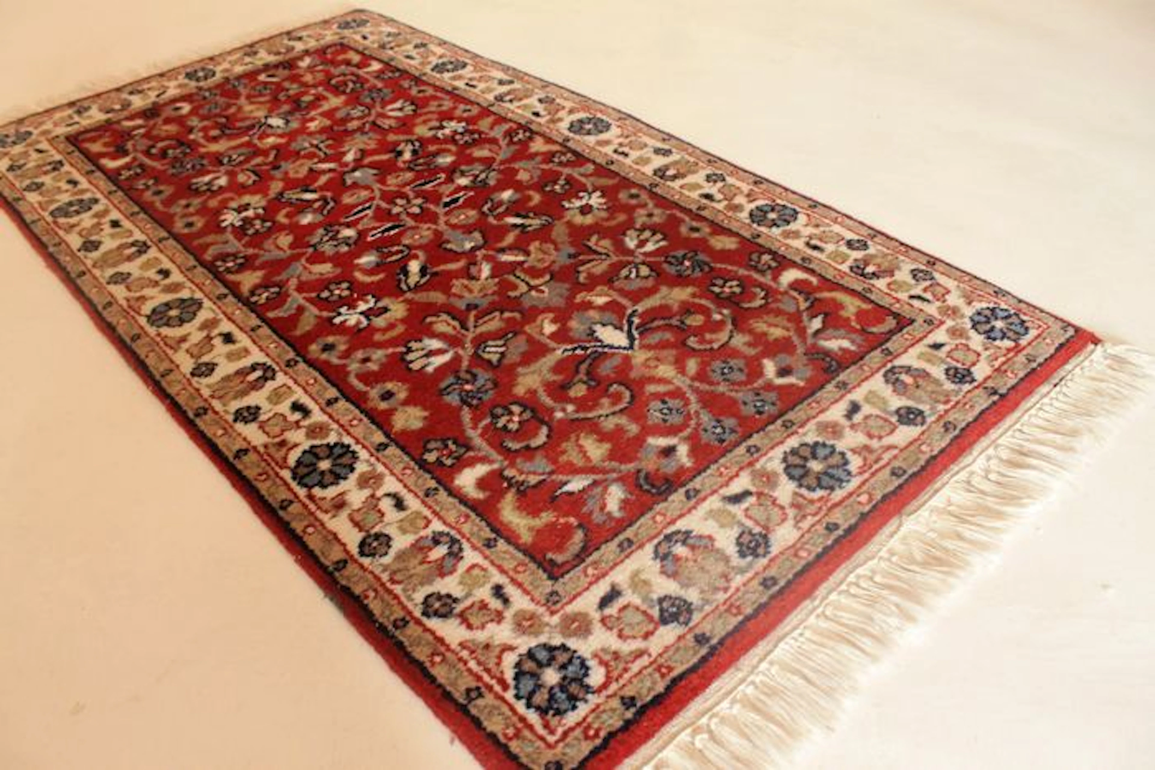 Orientteppich Indo Nain 120X65cm Made in Indien Ende des Letzten Jahrhundert
