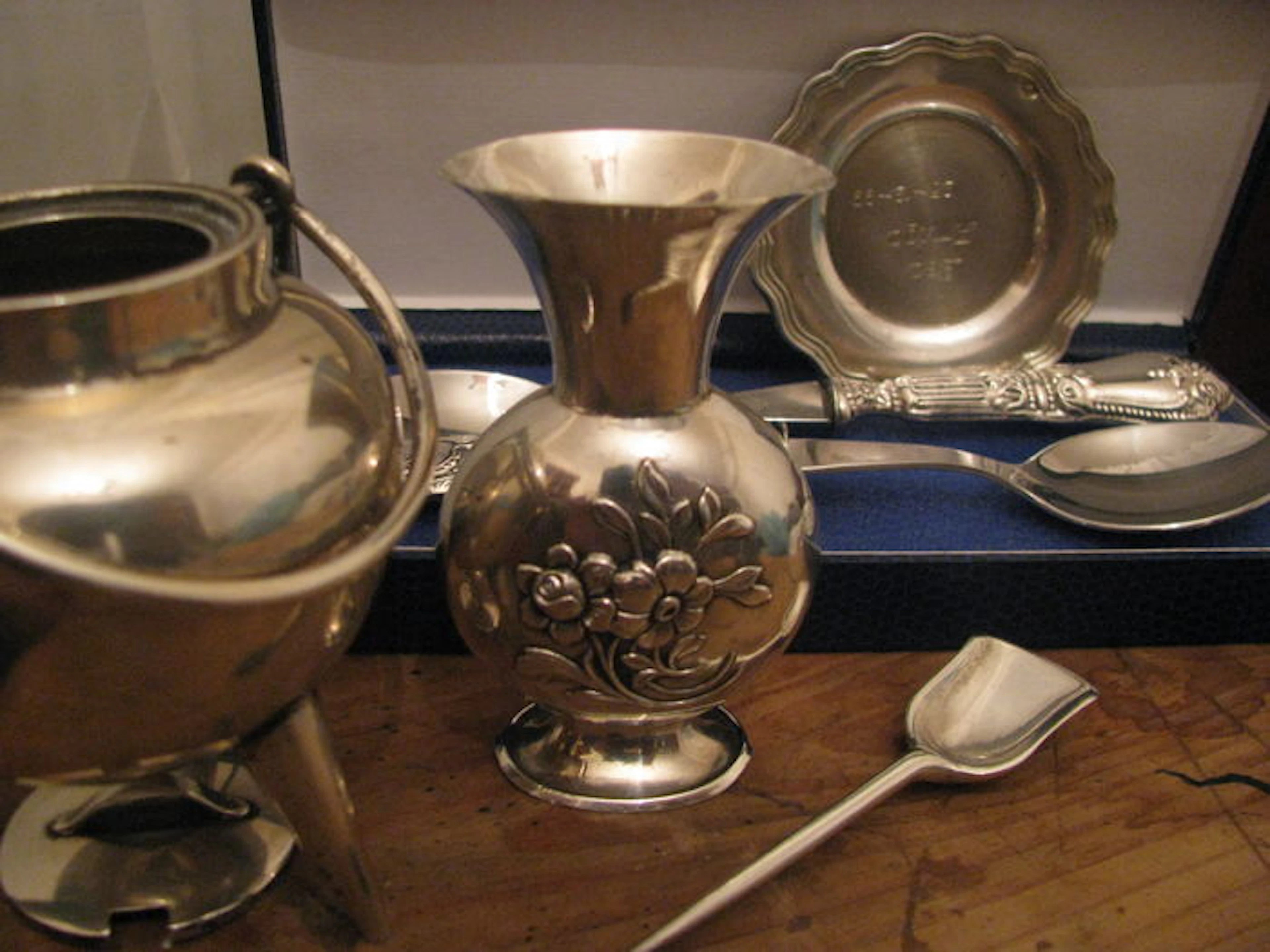 Set of Six Pieces in Silver: Pot, Jar, Spoons and Platter from the 19th and 20th Centuries.