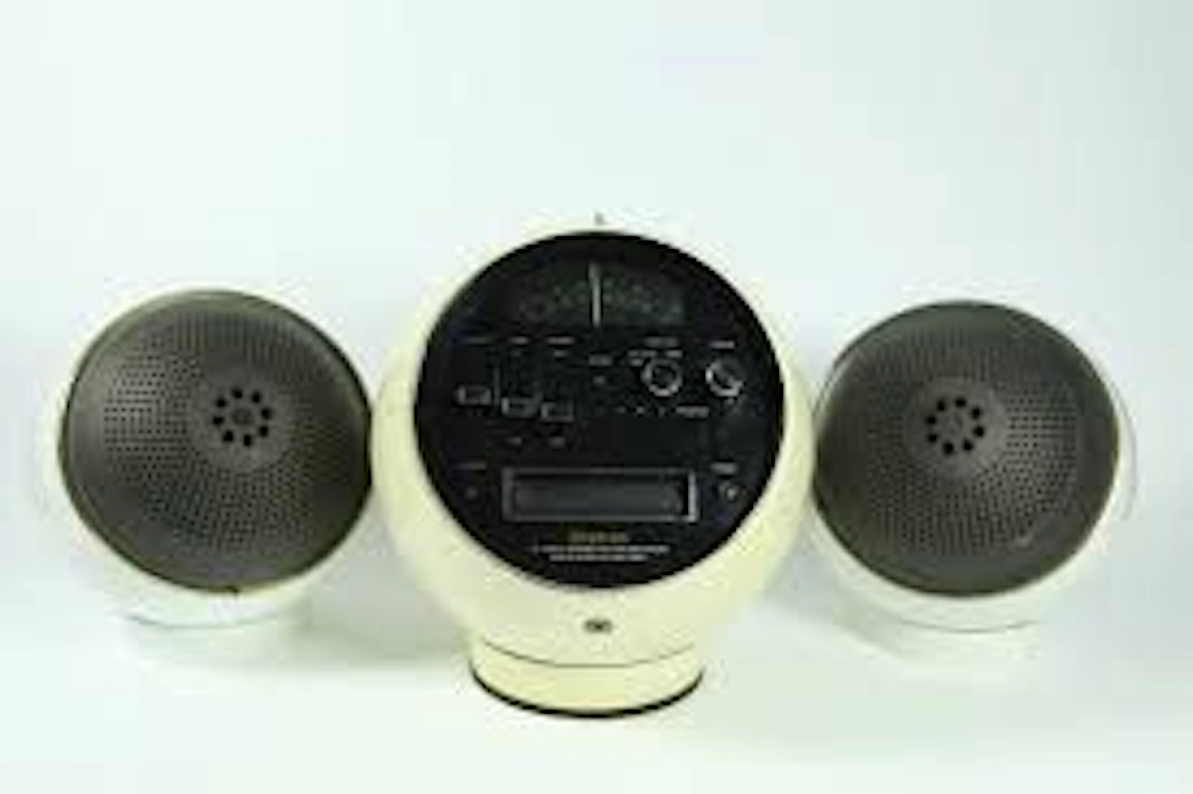 Weltron – Radio 8-track player, model 2001