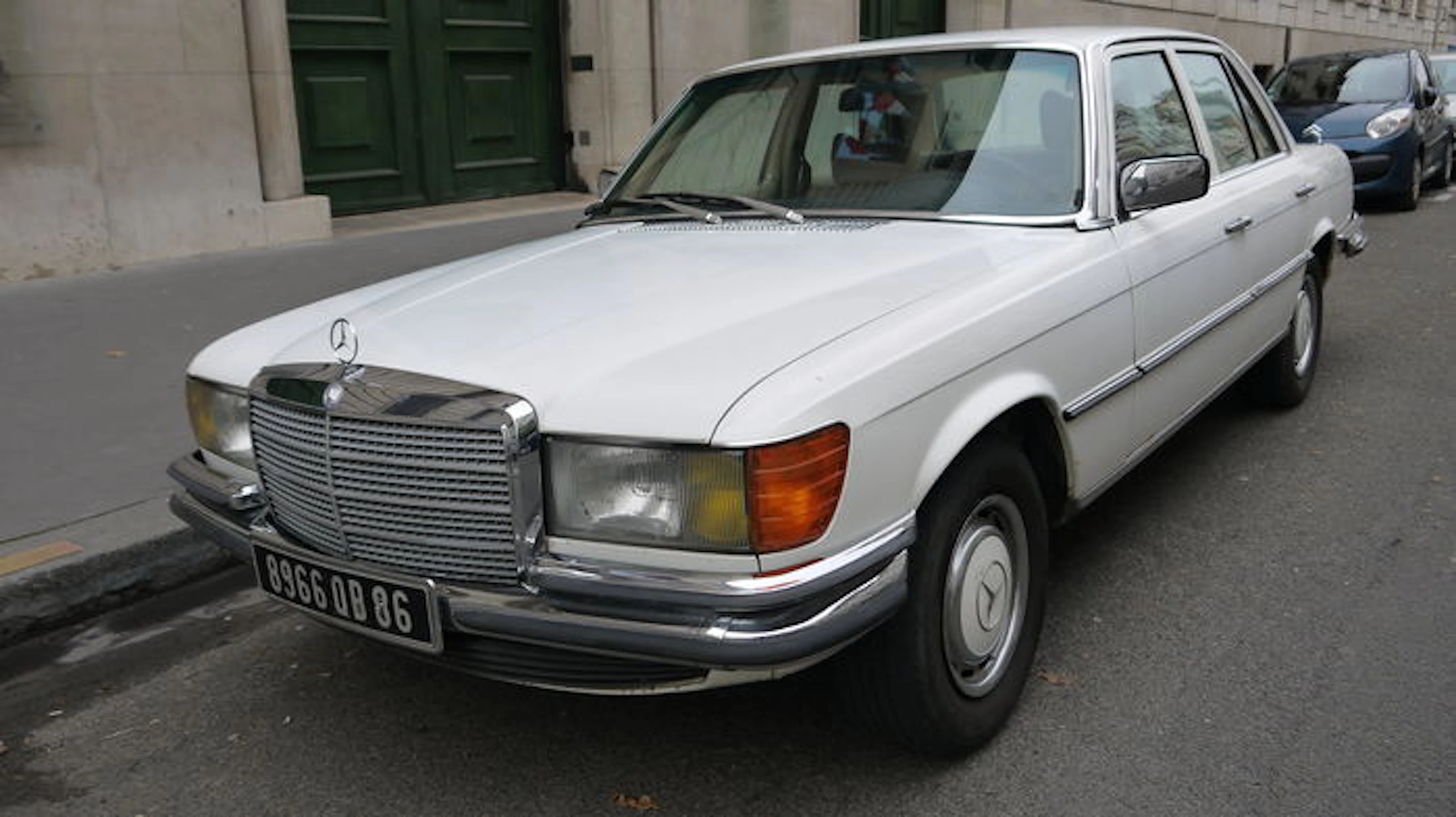 Mercedes-Benz - 280 SE 1975