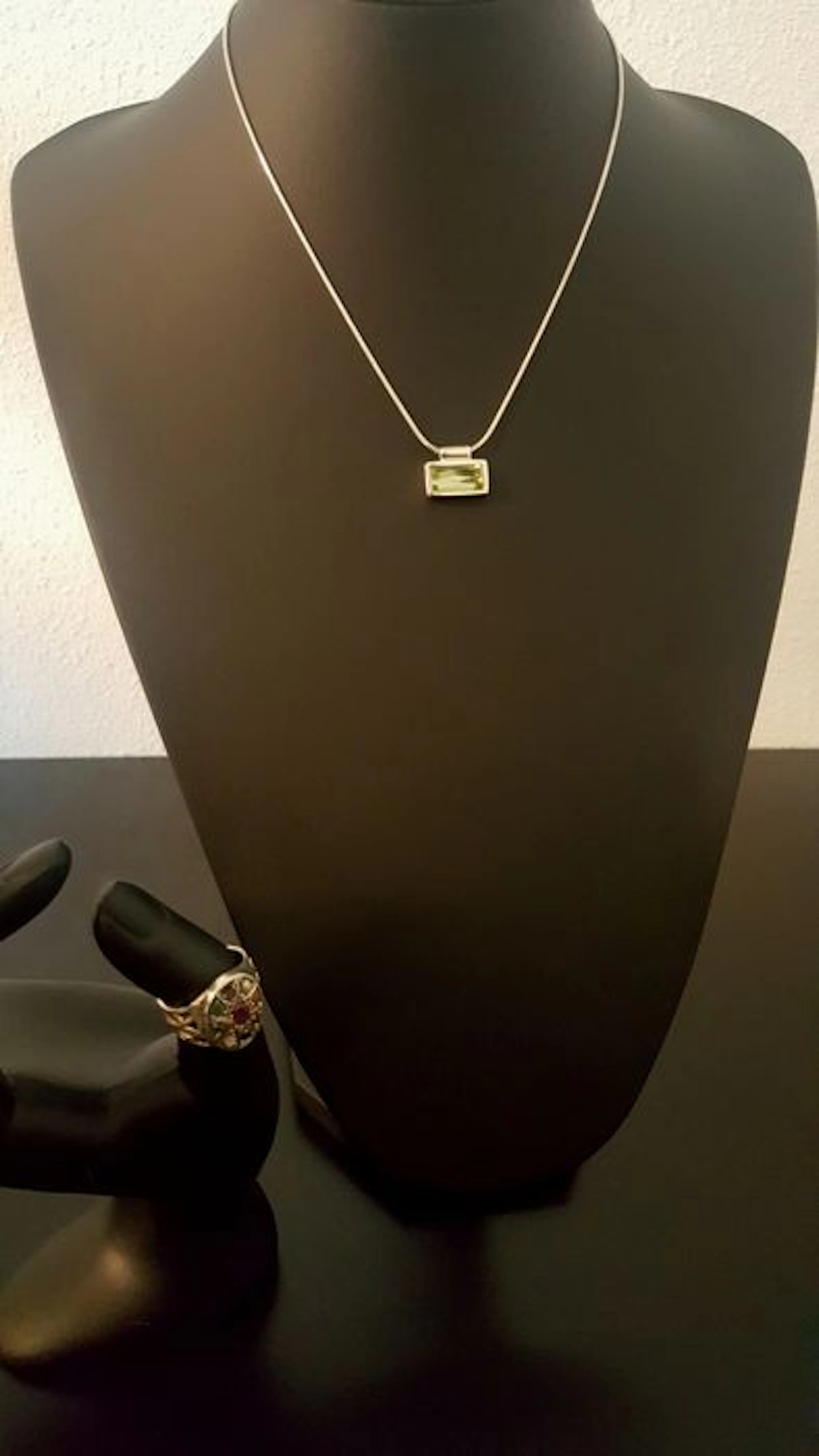 Silver set of ESPRIT snake necklace set with green calcite stone and ring 925k