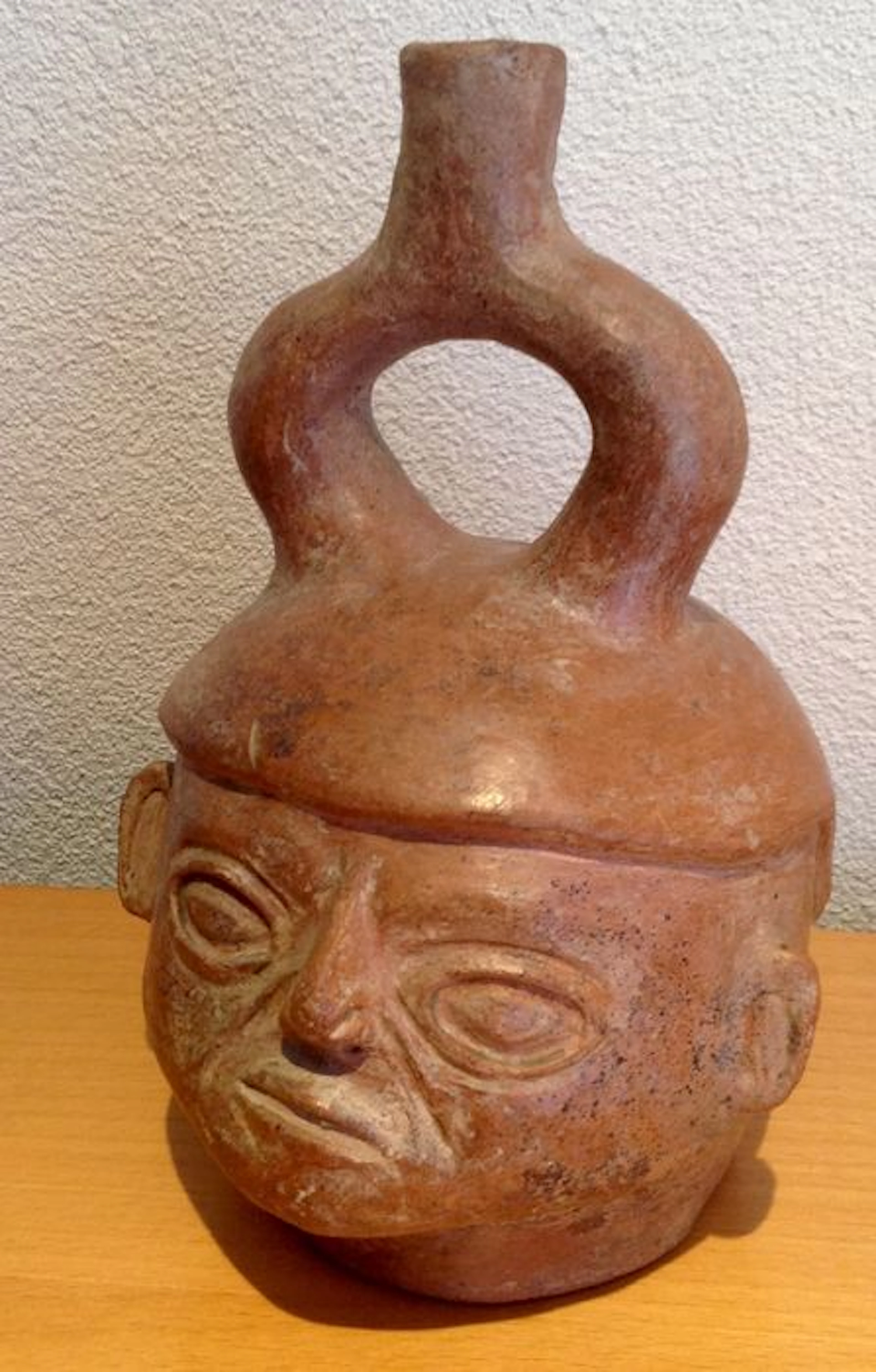 Pre-Columbian portrait vase of the Moche or Salinar culture from Peru - 18 cm