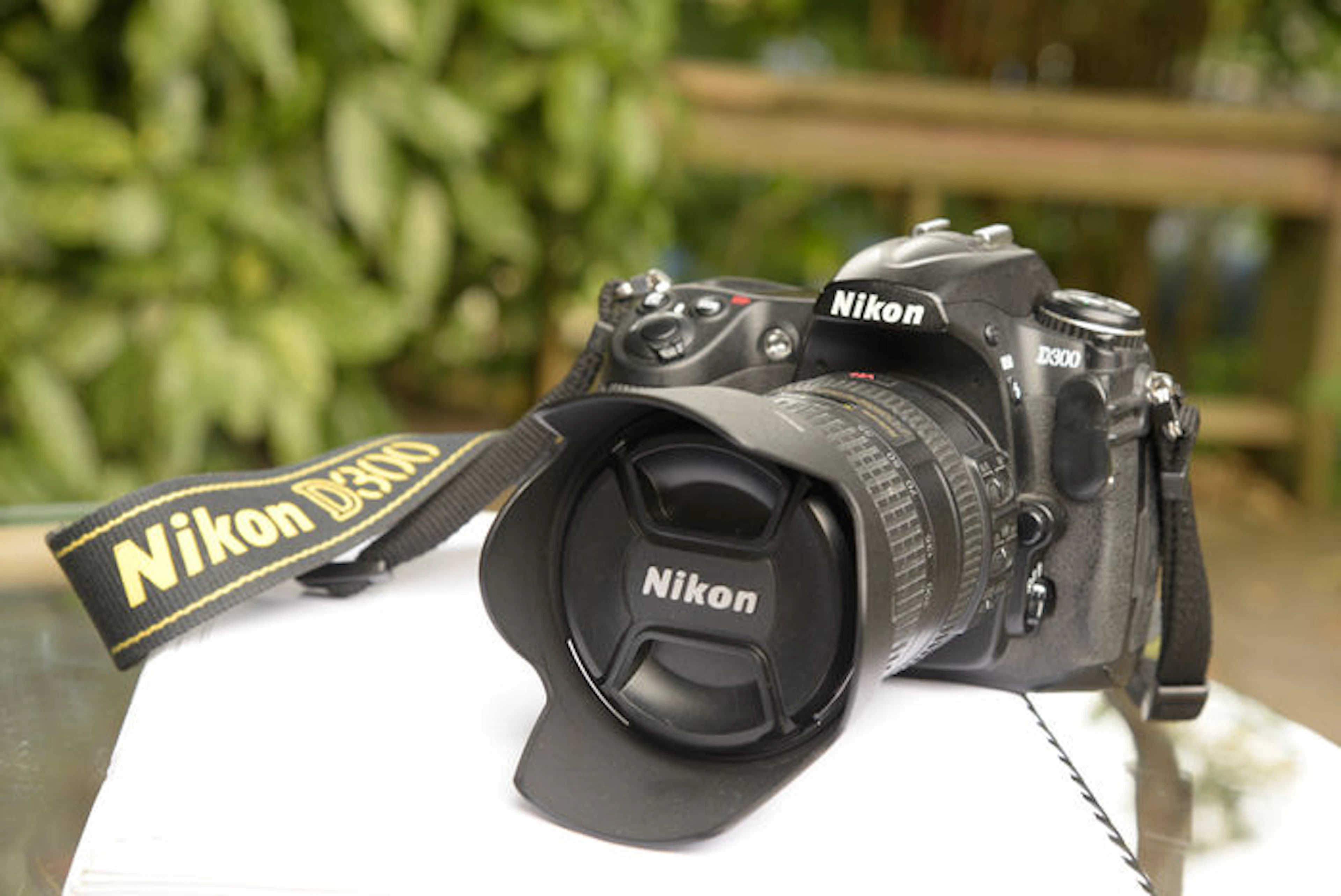 Nikon D300 with AF-S Nikkor 18-200mm 3.5-5.6 G ED VR