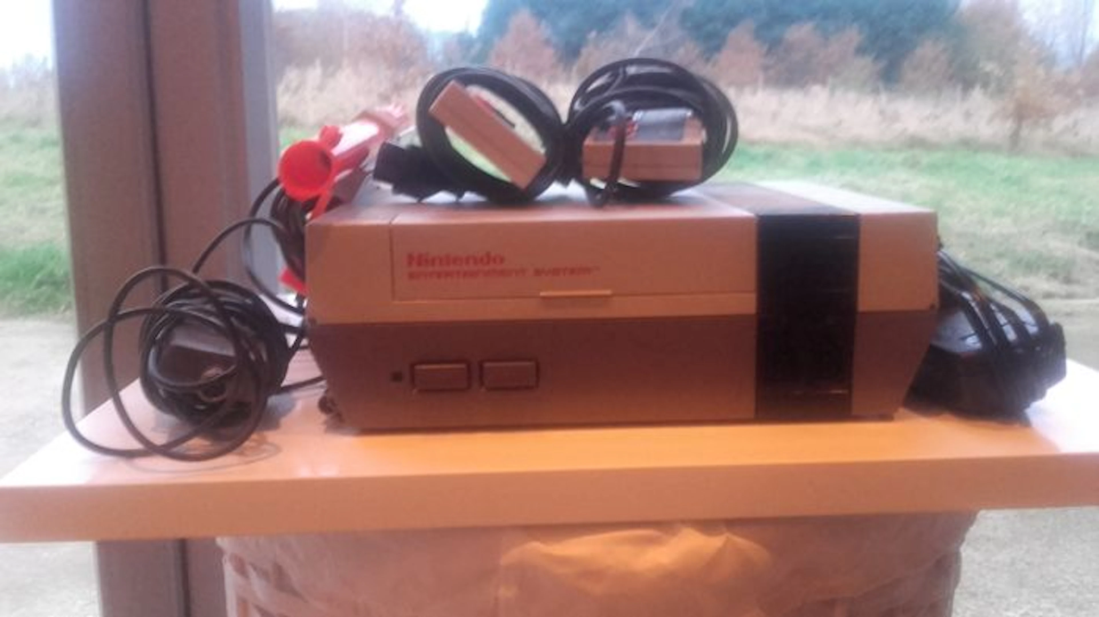 Nintendo NES console with 2 controllers, zapper and 14 games - Double Dragon trilogy, Blue Shadow, Trojan, Little Nemo, etc