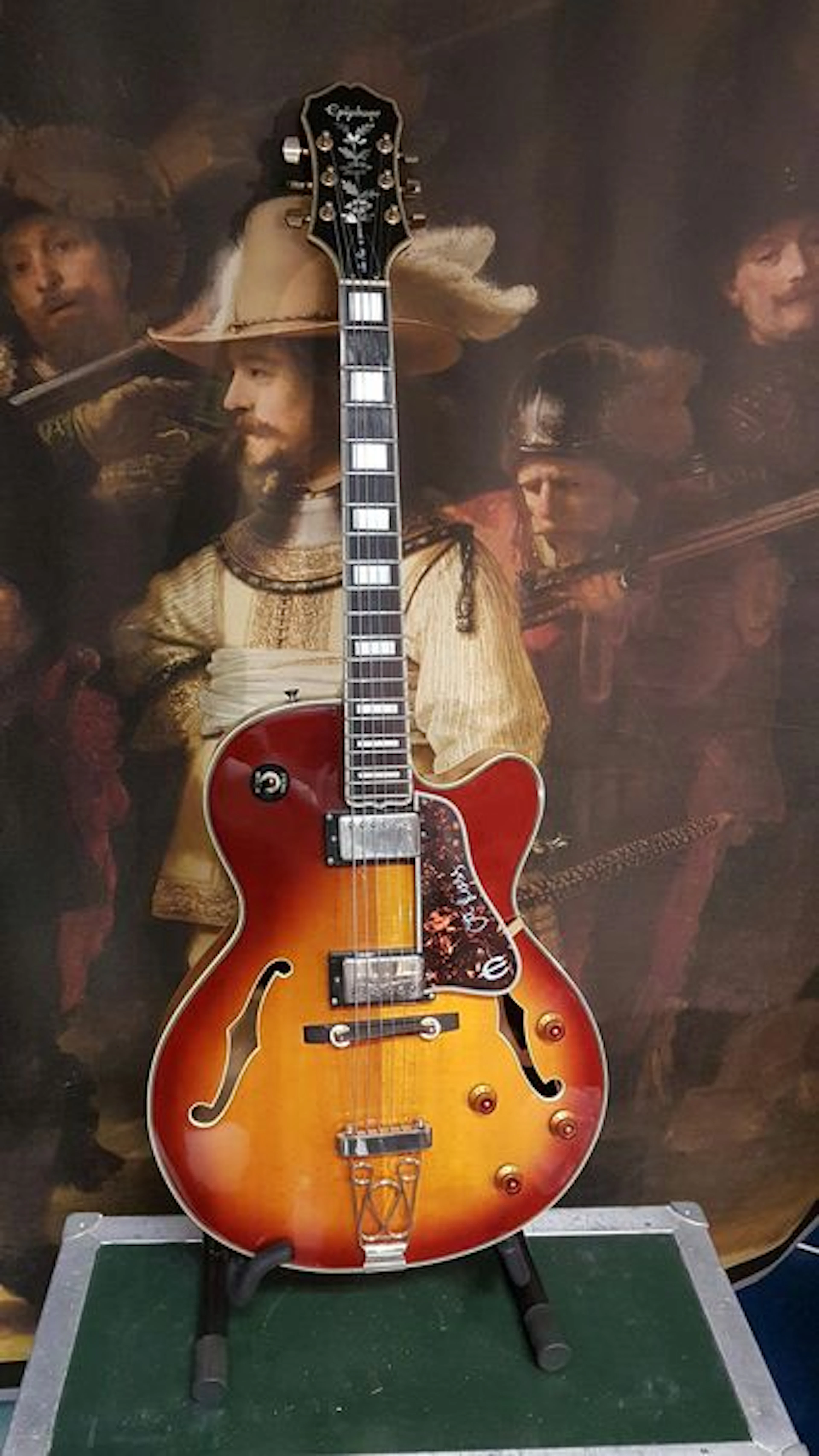 Epiphone Joe Pass Emperor VS with case