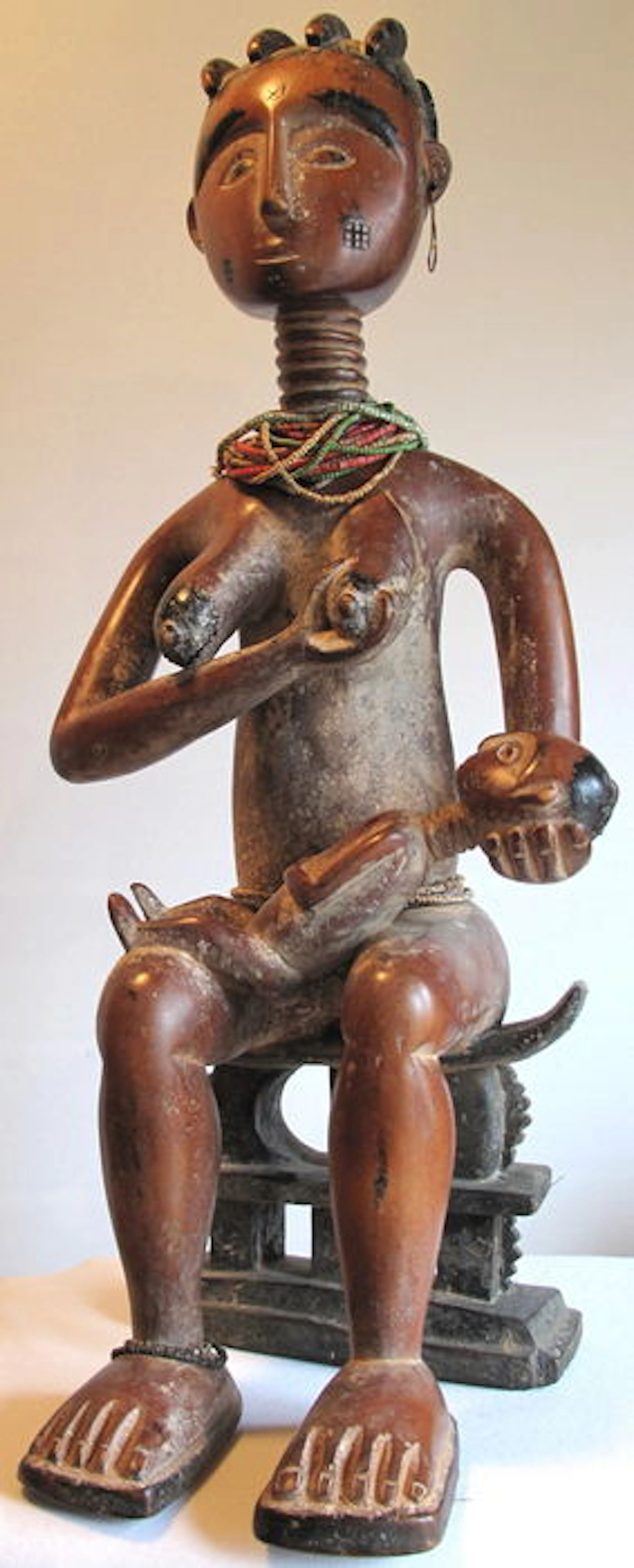 Rare motherhood honour statue - AKAN group - Ghana