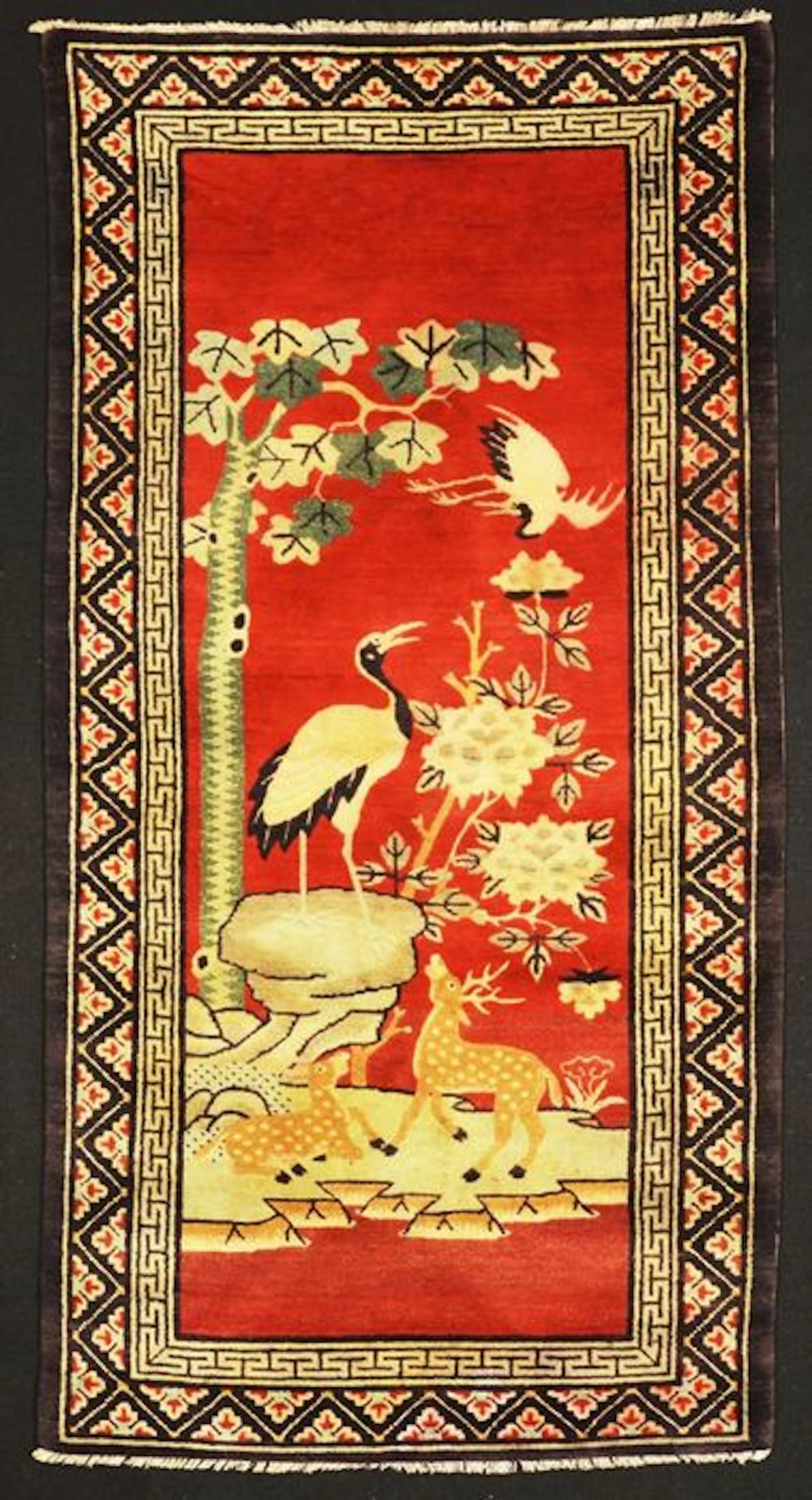 Pao-Tu. China. Mongolian interior. First quarter of the 20th century. 180 x 92 cm.