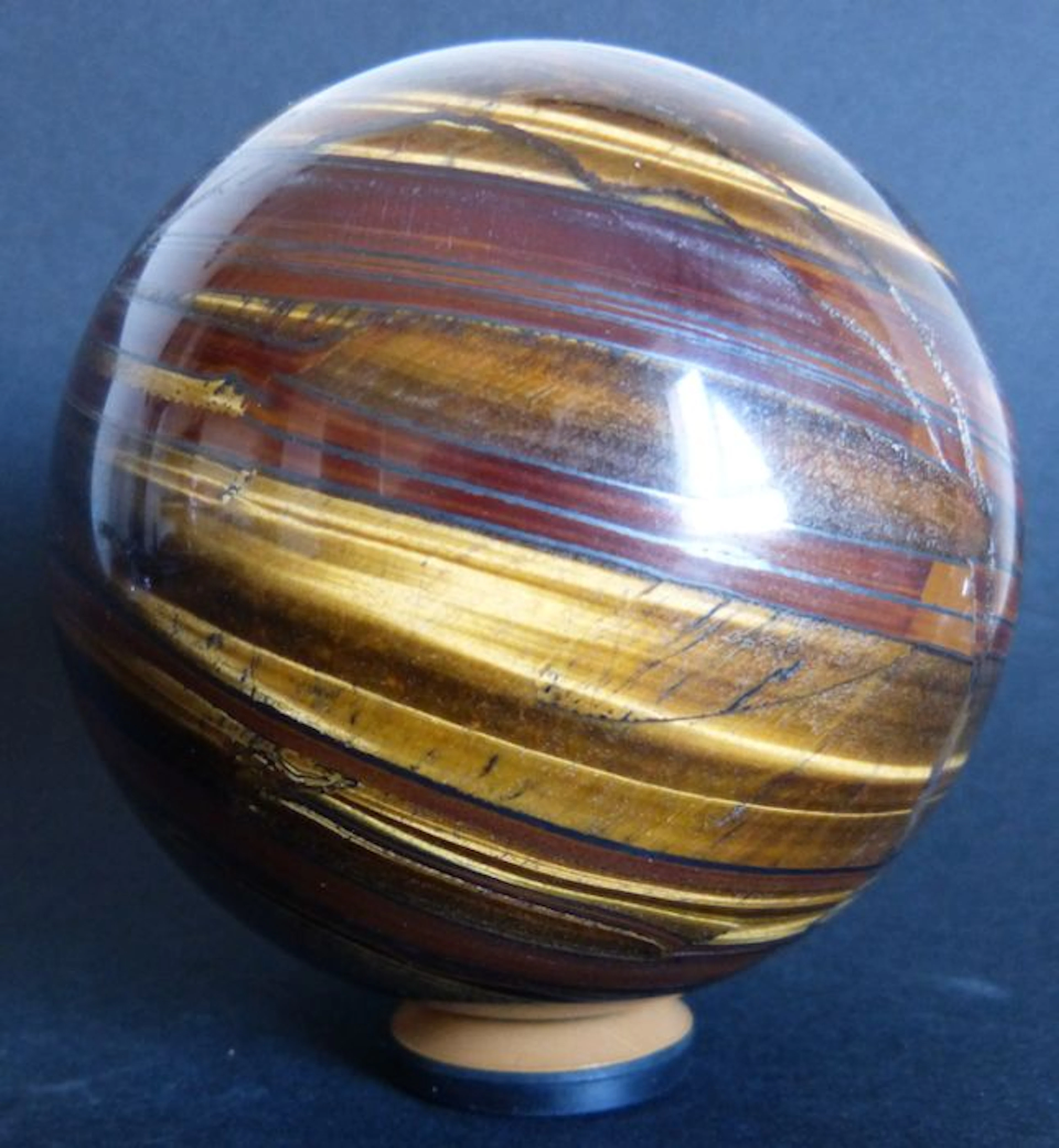 Esfera ojo de tigre con hermosos colores dorados y rojizos - 9,5cm - 1,265kg