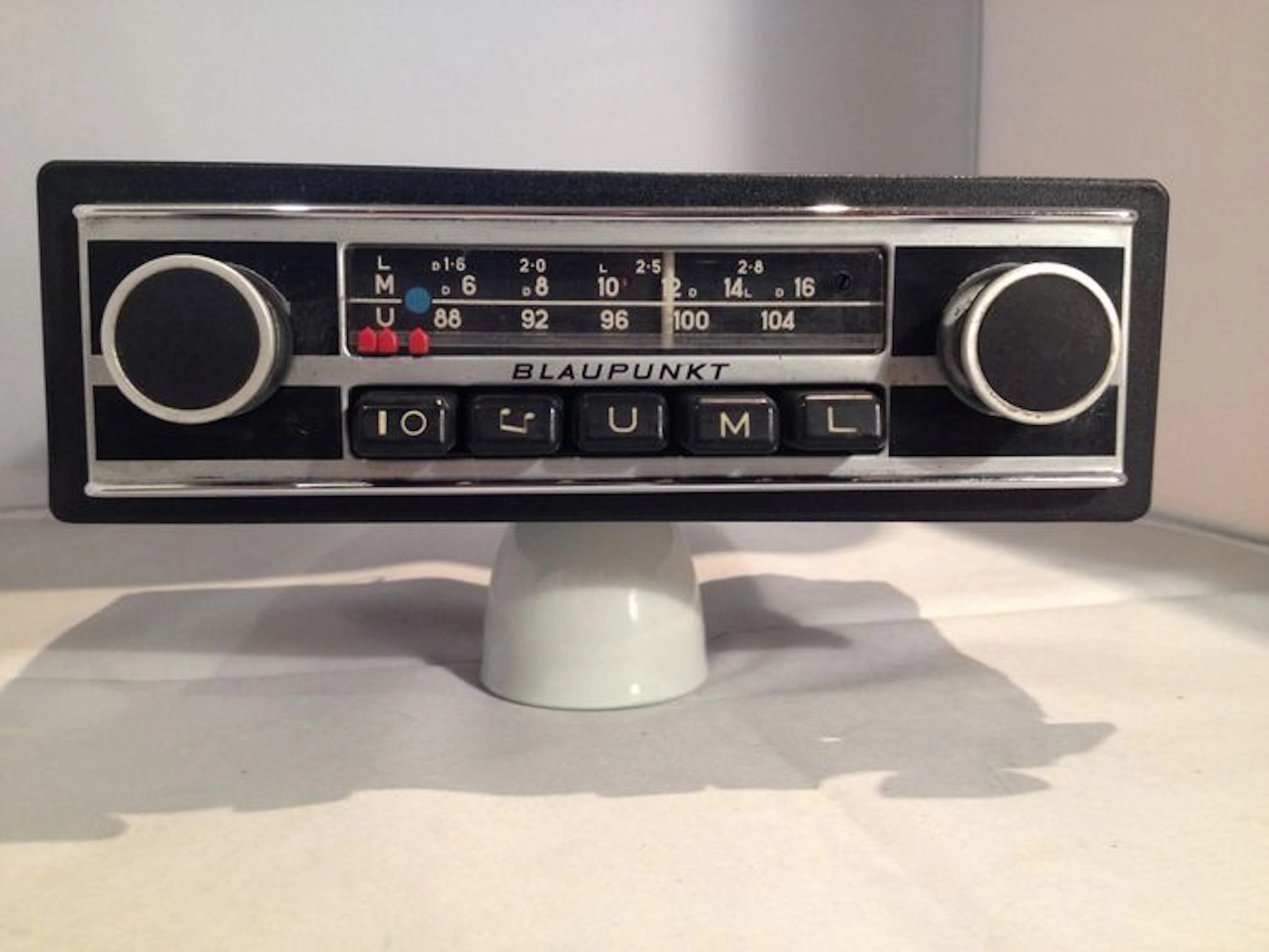 Blaupunkt Mannheim Classic Car Radio 1971 for e.g. Volkswagen