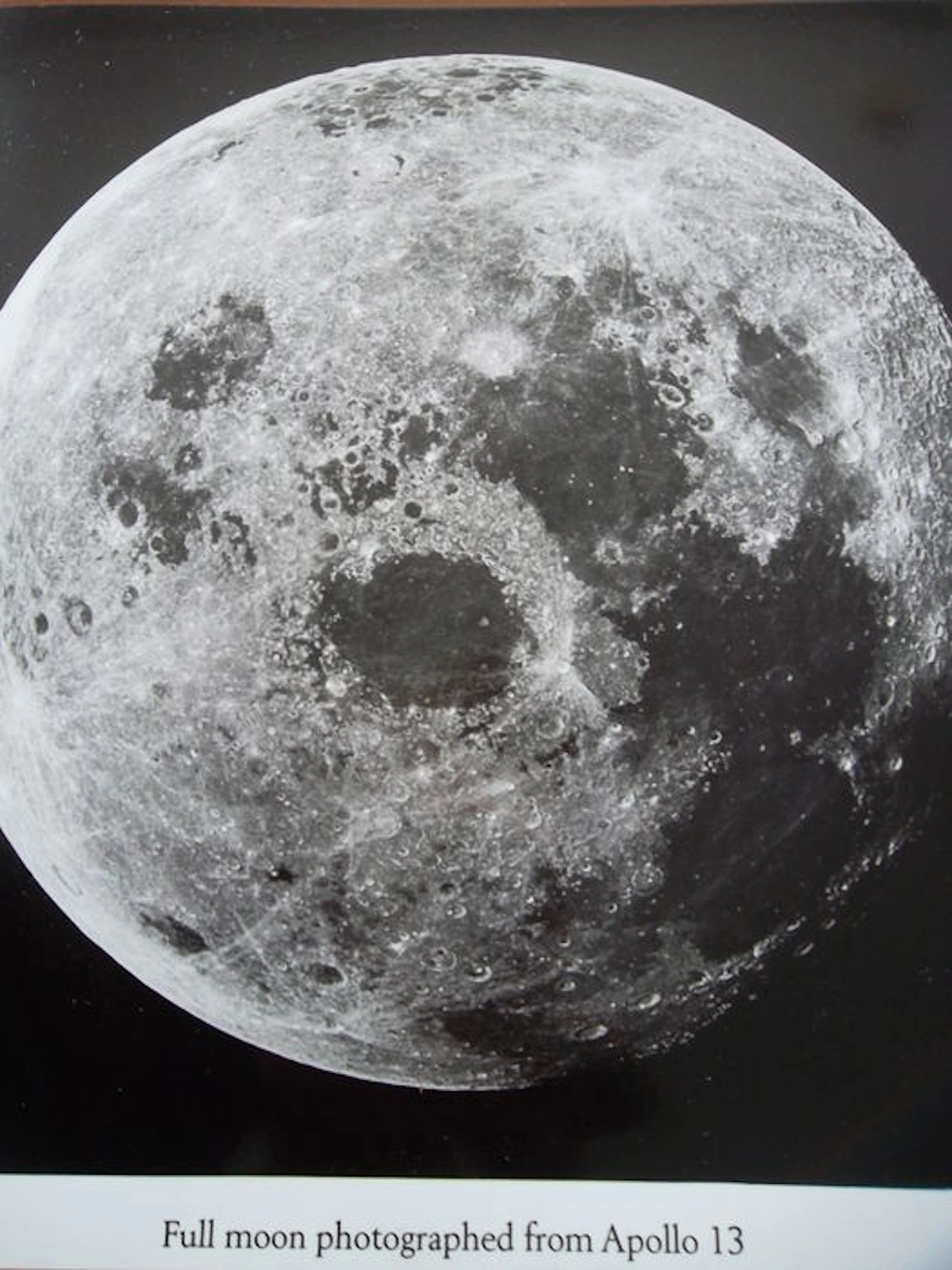 Apollo-13: Six official photos