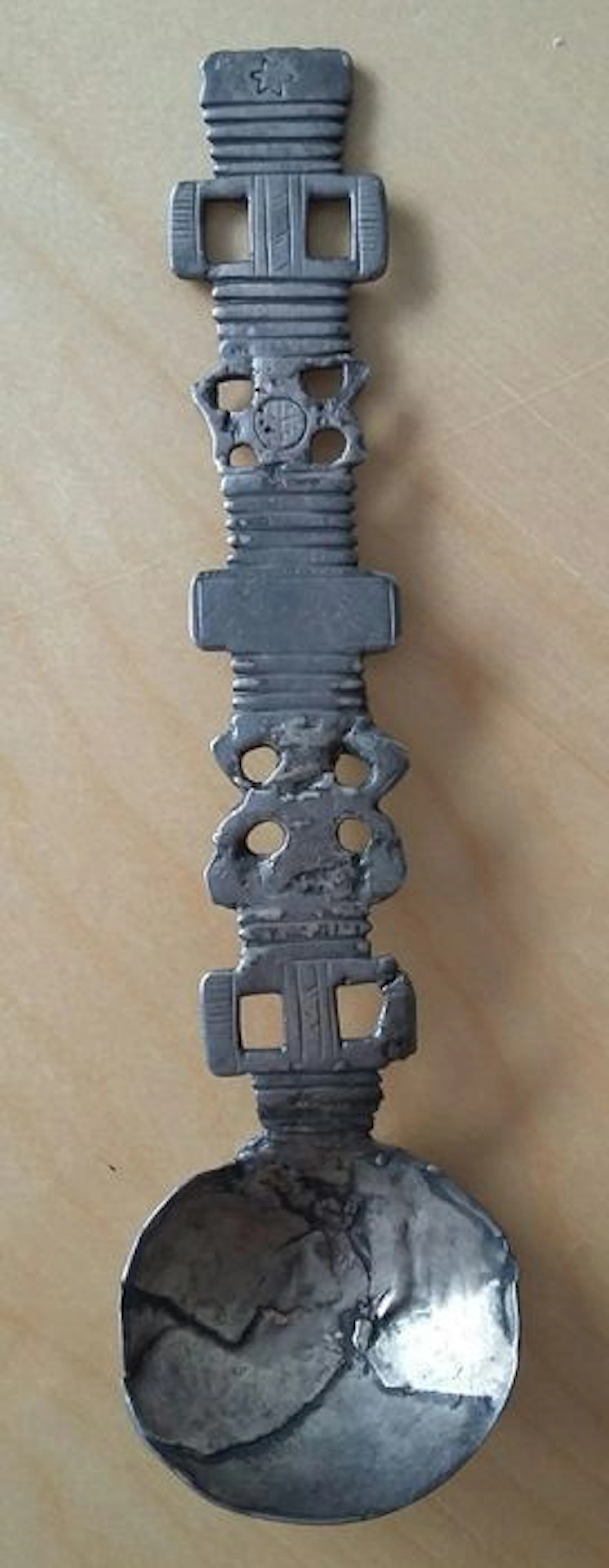 Unique, historically important silver spoon - ASHANTI - Ghana