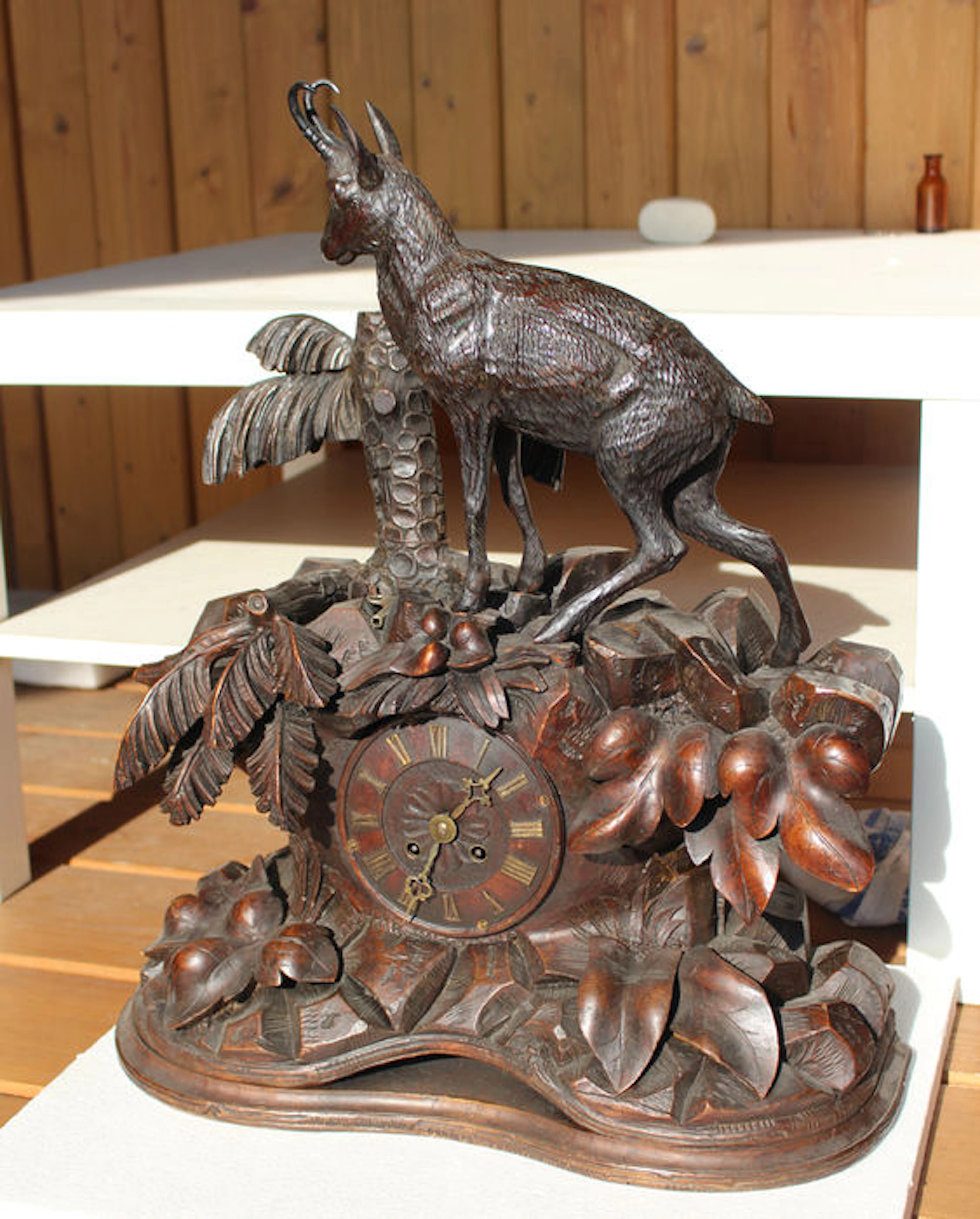 Brienzer table clock - cut wood - Switzerland approx. 1860