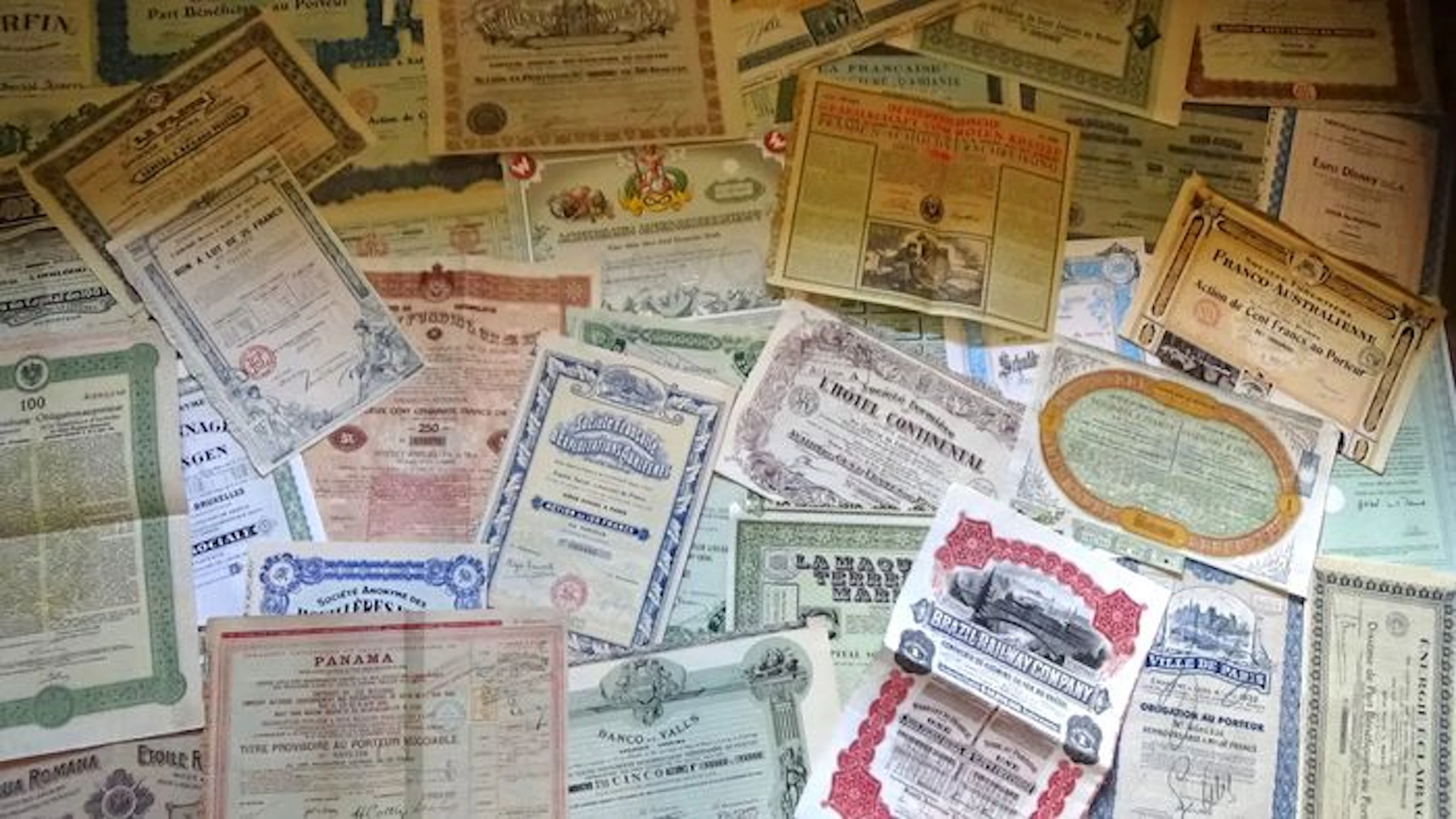 Collection of 30 antique shares of the 19th century + 1 of the Panama Canal of 1888.