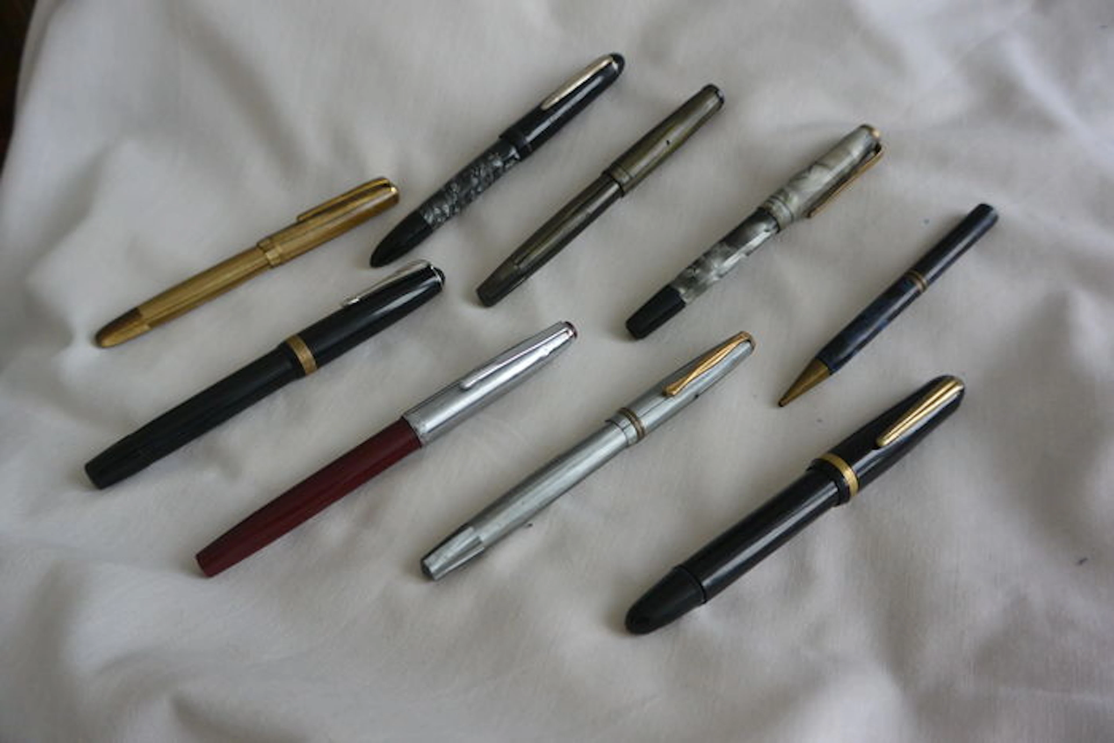 8 vintage fountain pens