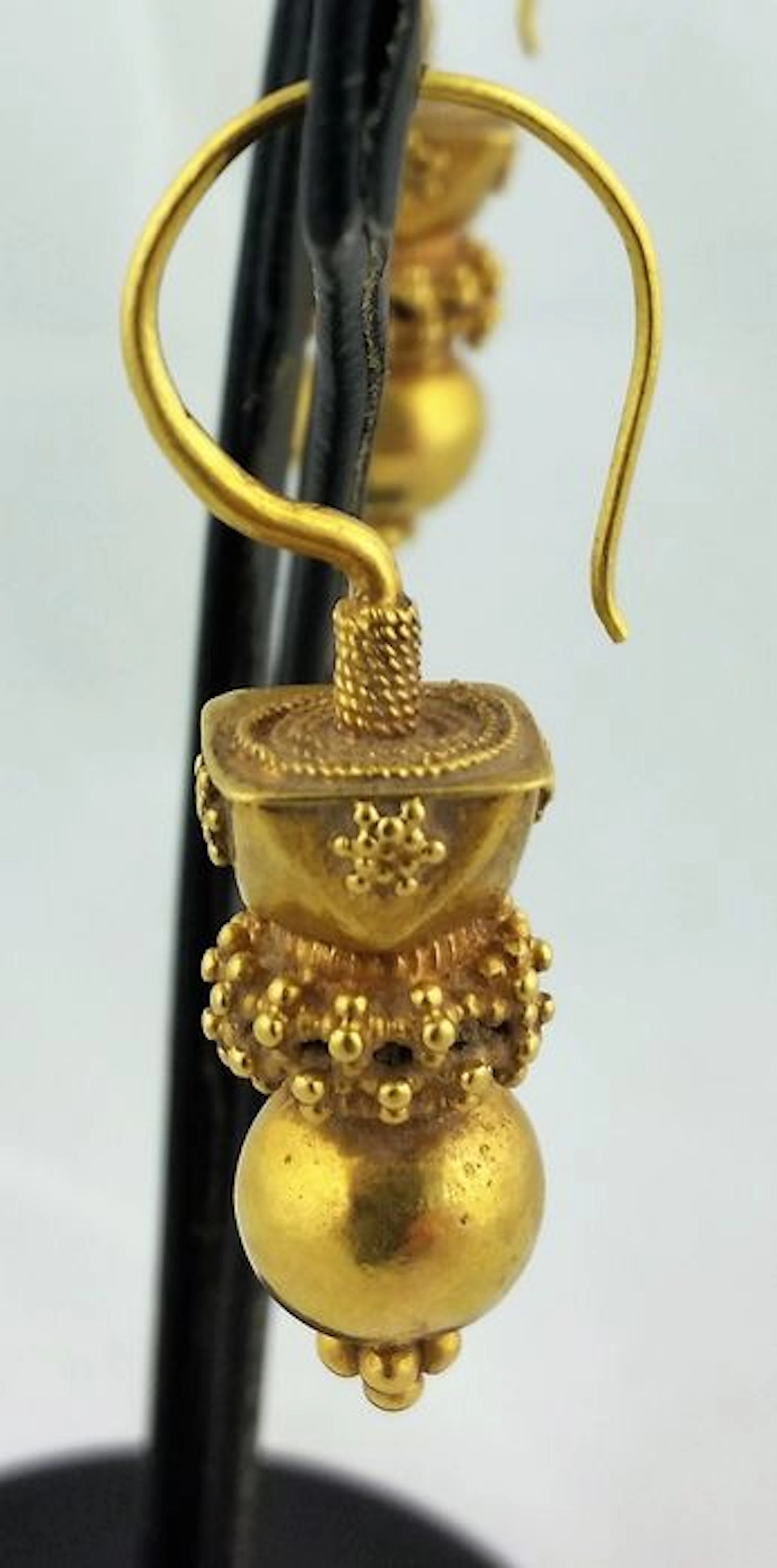 Antichi orecchini Gujarat Rabari, oro 20 kt - primi del 900 - India