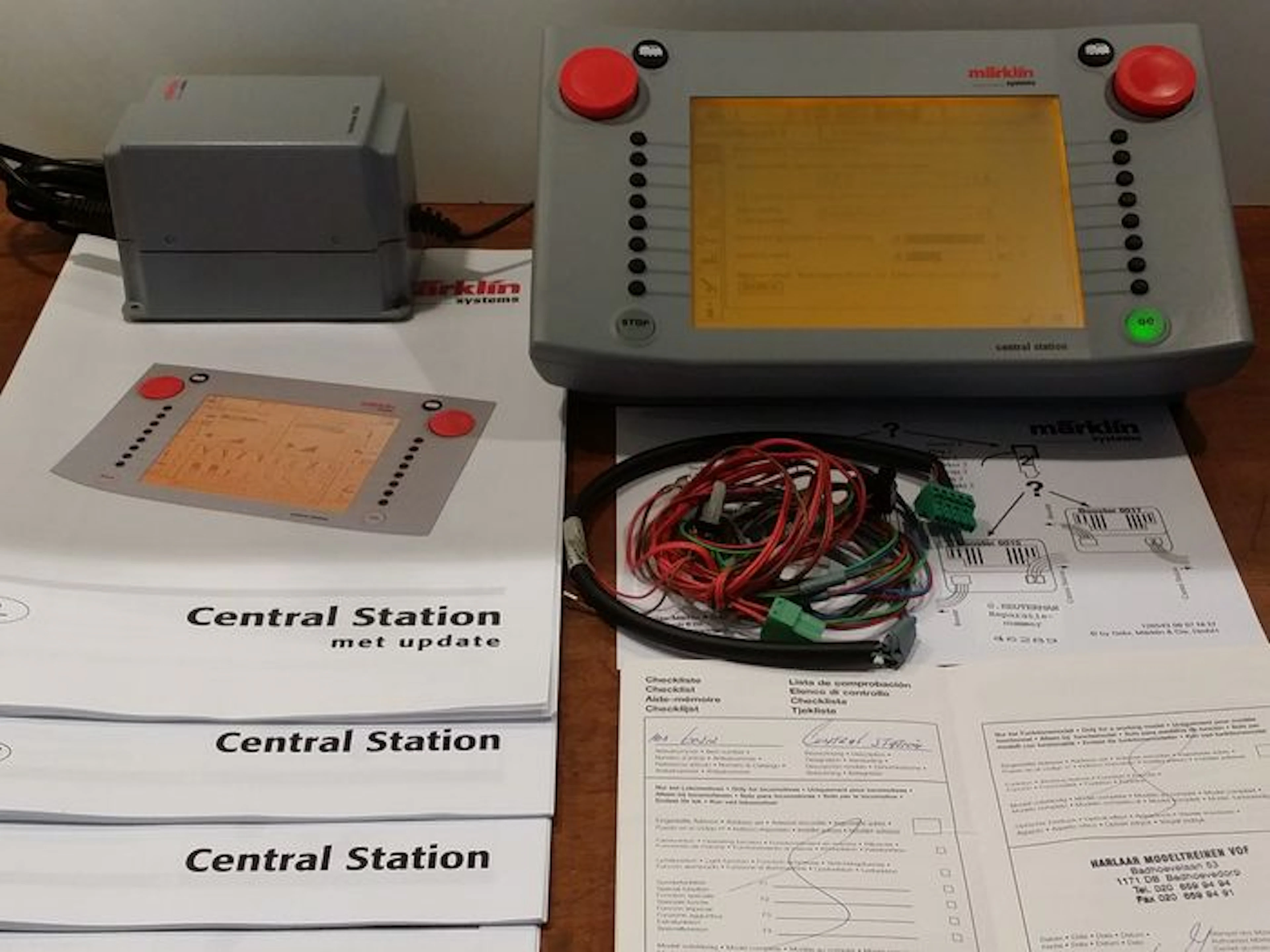 Märklin H0 - 60212 - Central Station with update, docking station, connection material/-cables and power supply/transformer