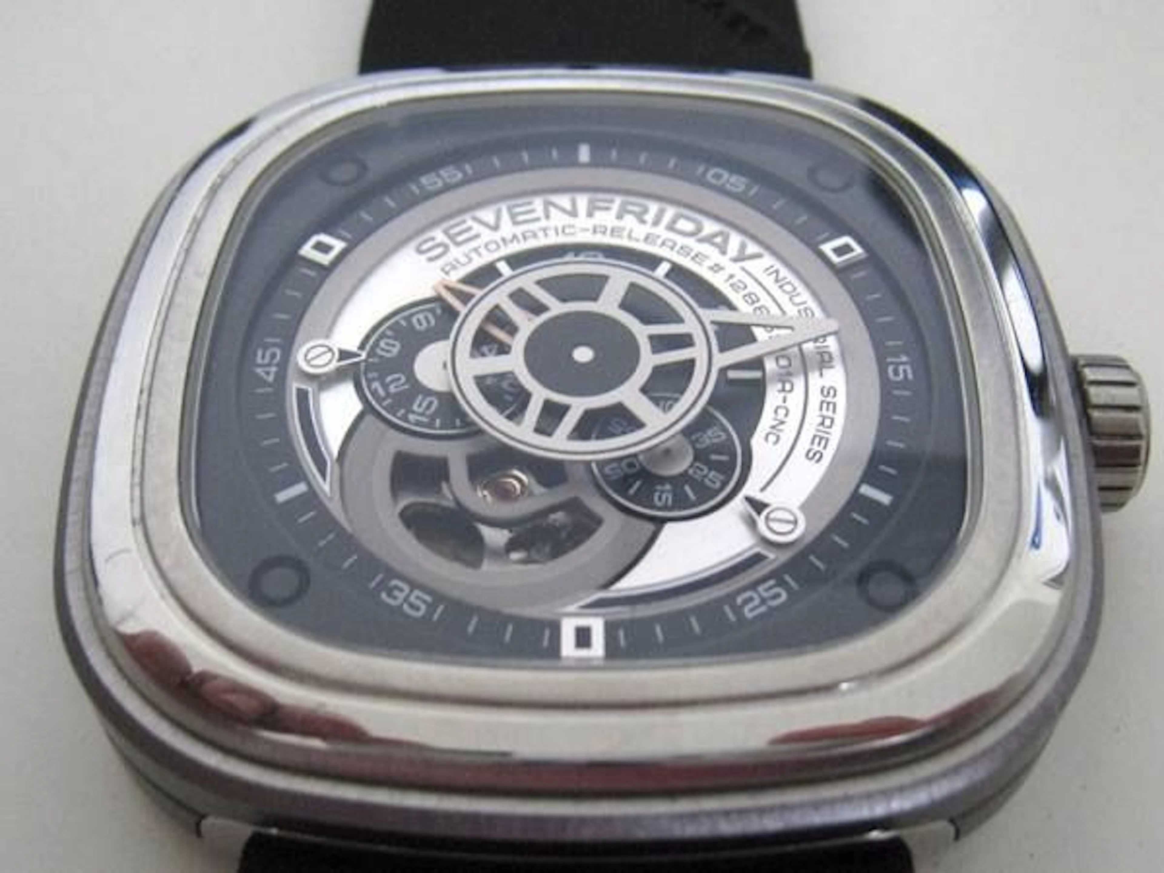 Seven Friday P1-01 - Men's watch