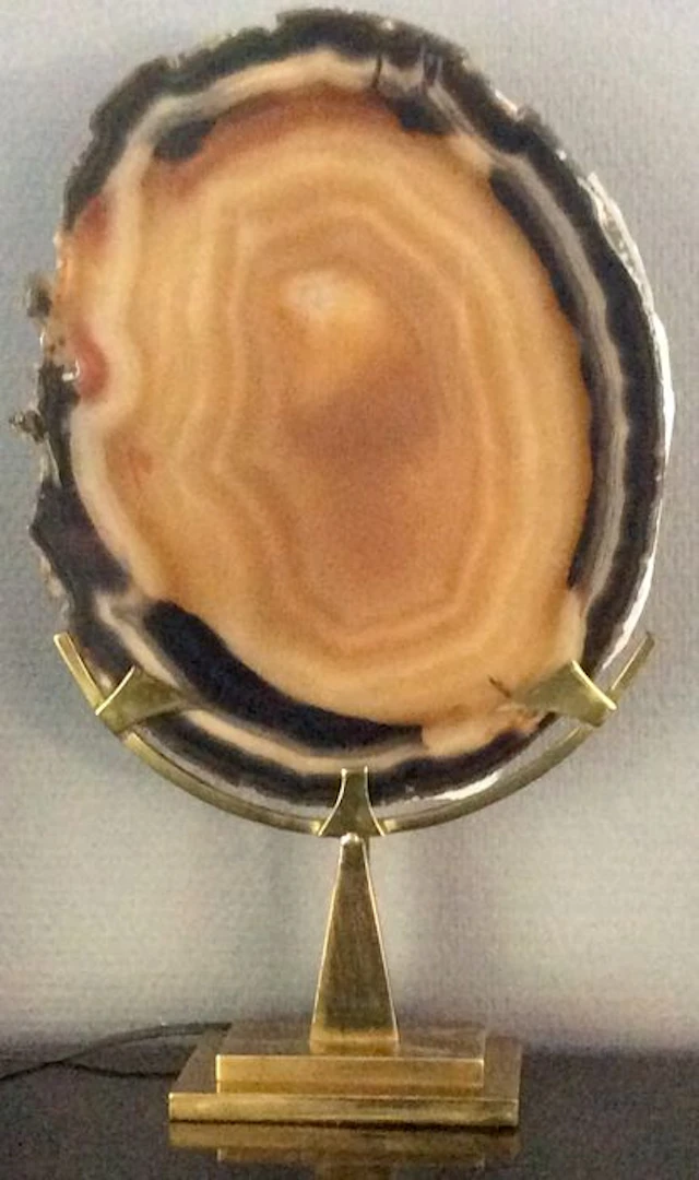 Willy Daro (attrib.) – Brass lamp with a beautiful slice of agate