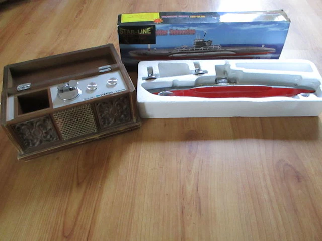 Electronics ROSS table lighter - 1960's - Korea + German WW2 U-boat - U-518 table lighter + box