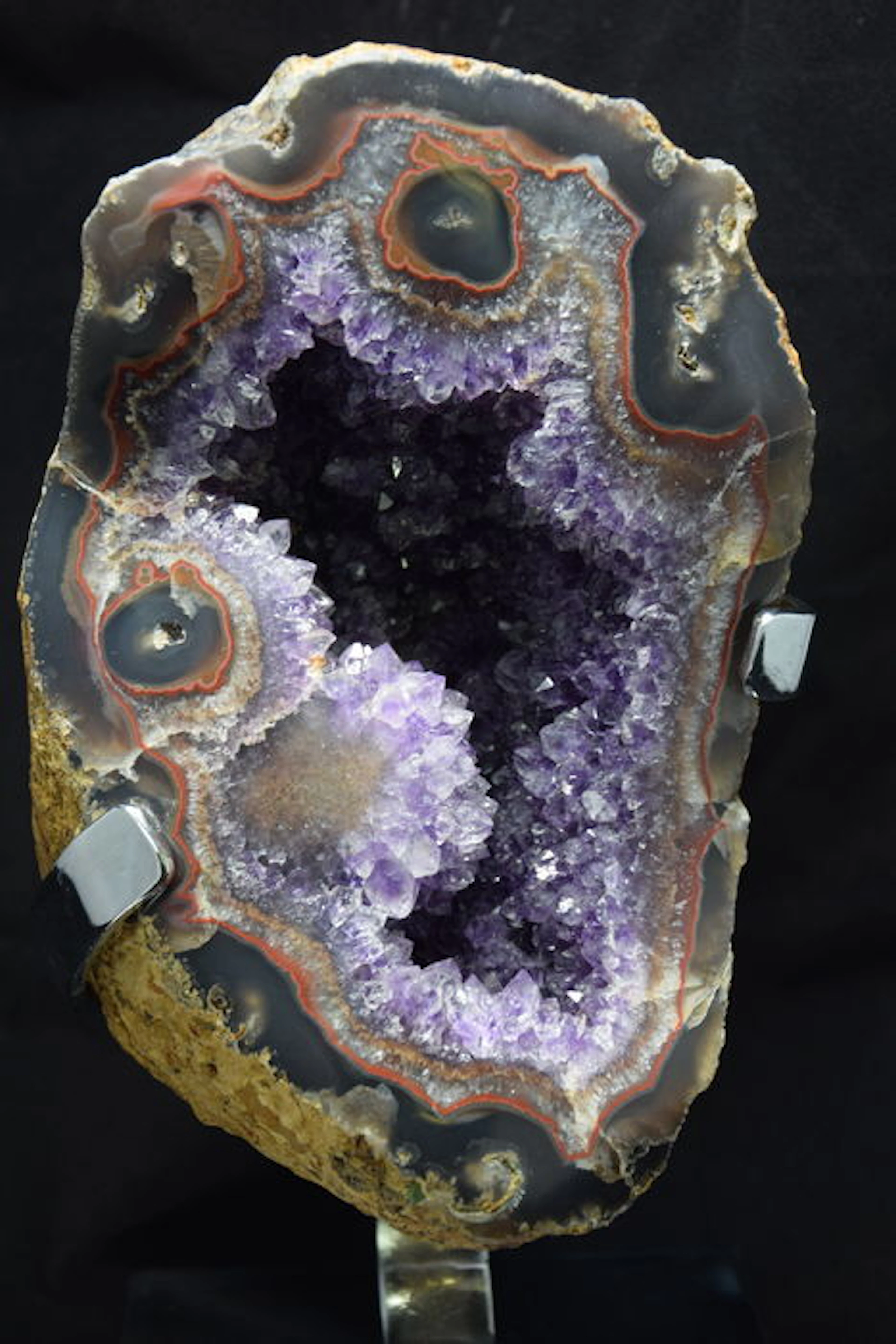 Agate druse filled with amethyst- 22.5 x 15 x 13cm - 4.2kg
