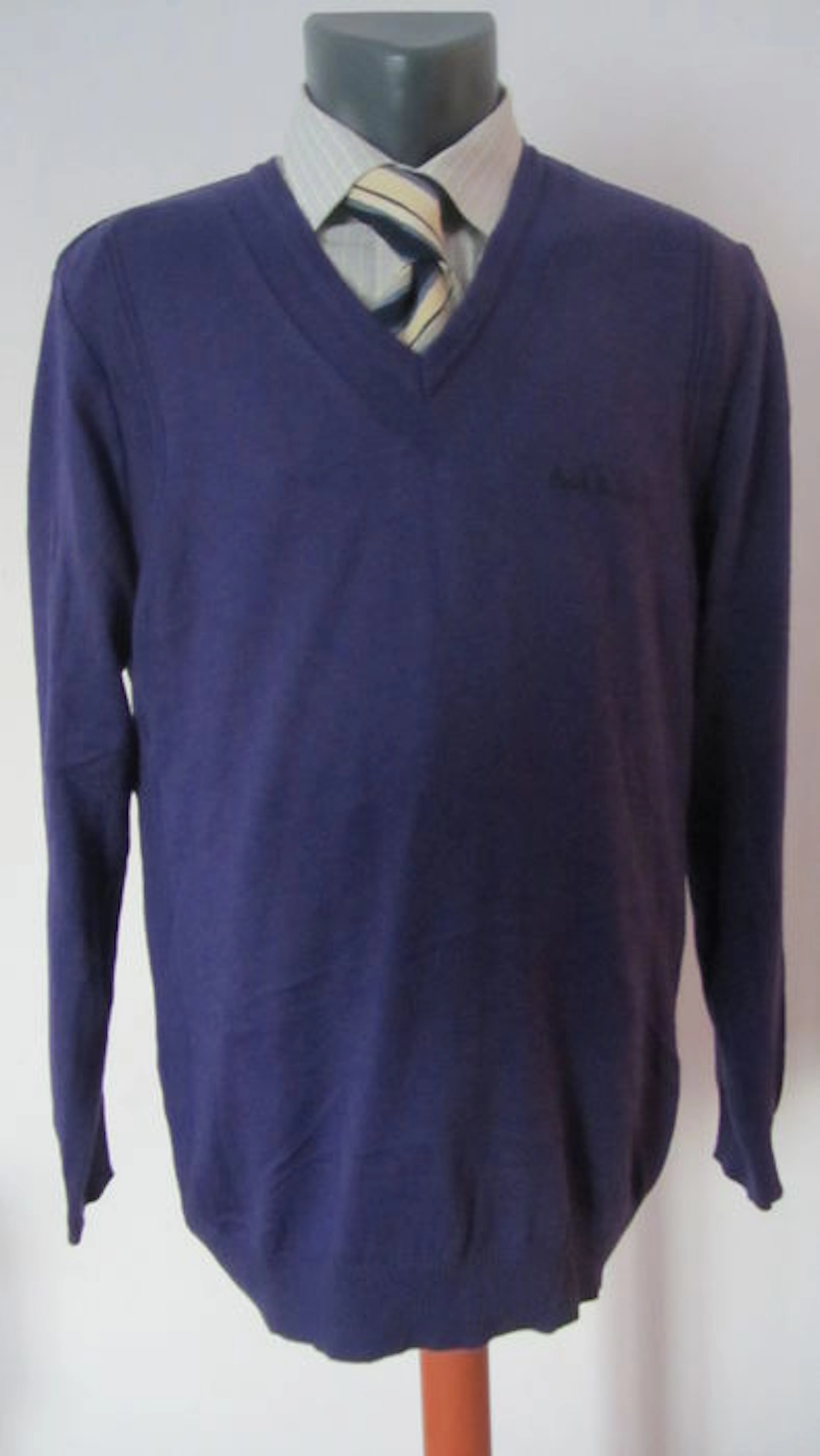 Paul Smith – jumper.