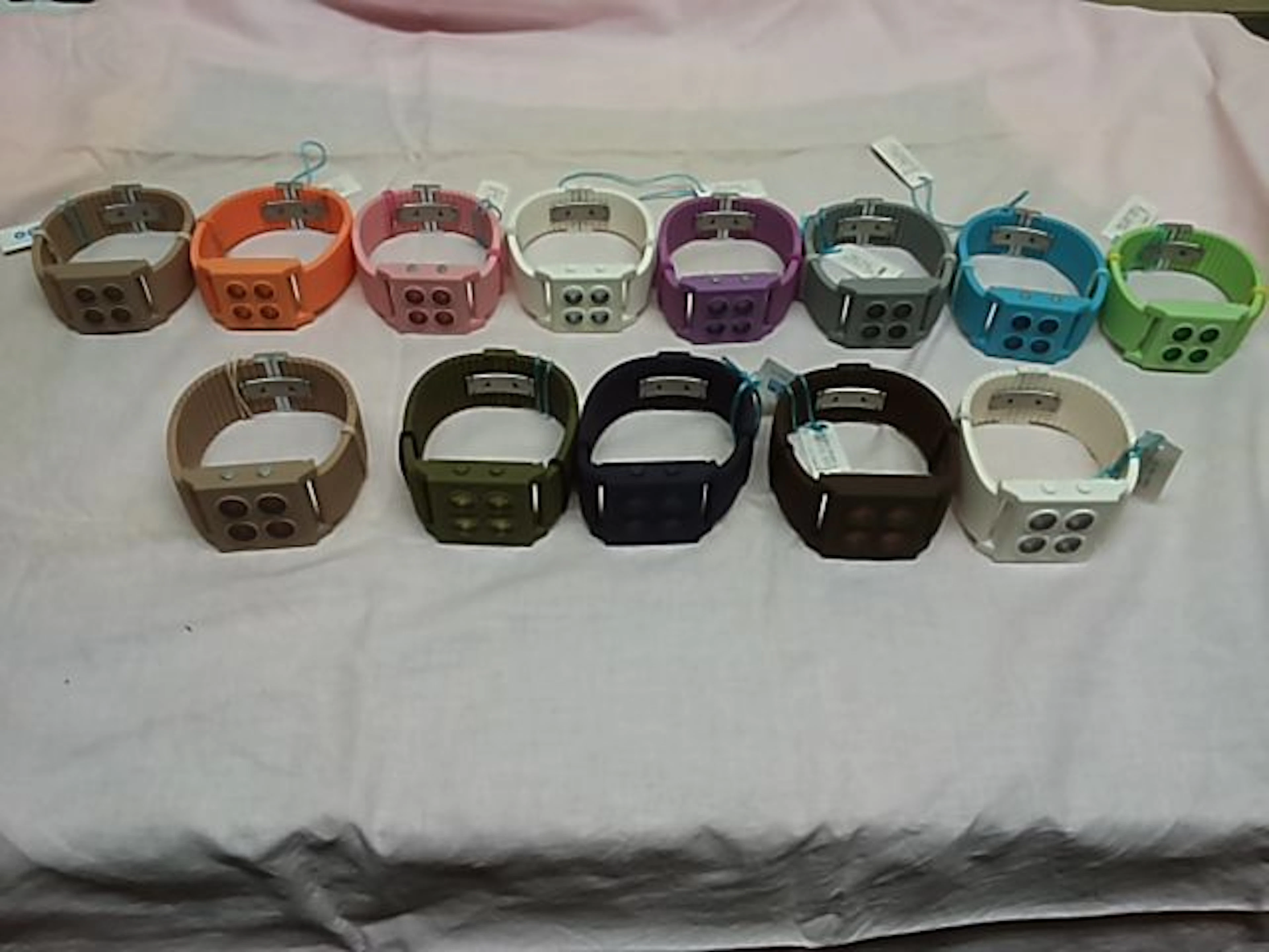 Batch of 17 pieces (O D M) watches - women's/men's/children-