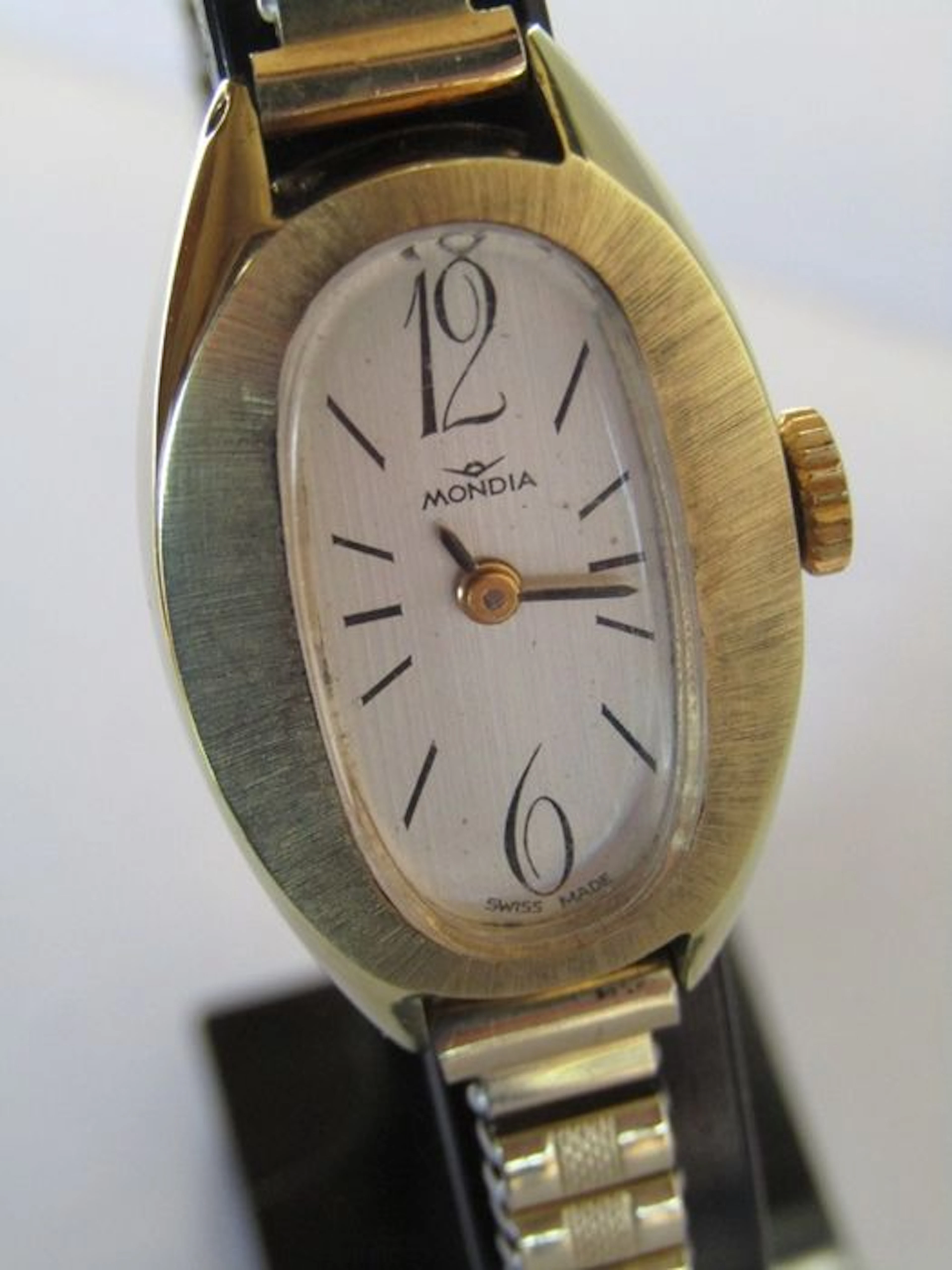 Mondia (Zenith) - women's wristwatch - 1960s