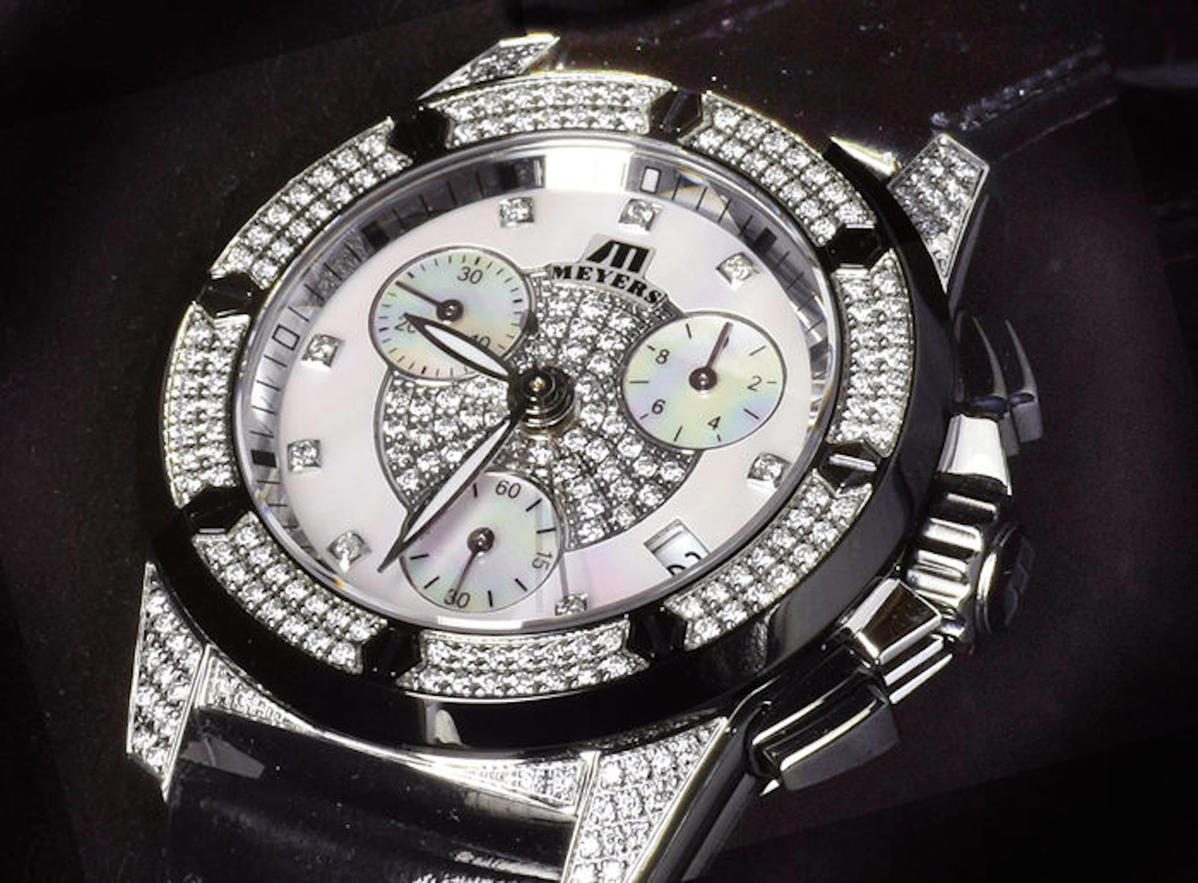 MEYERS Lady Beach Chronograph - Ladies Wristwatch with 220 diamonds