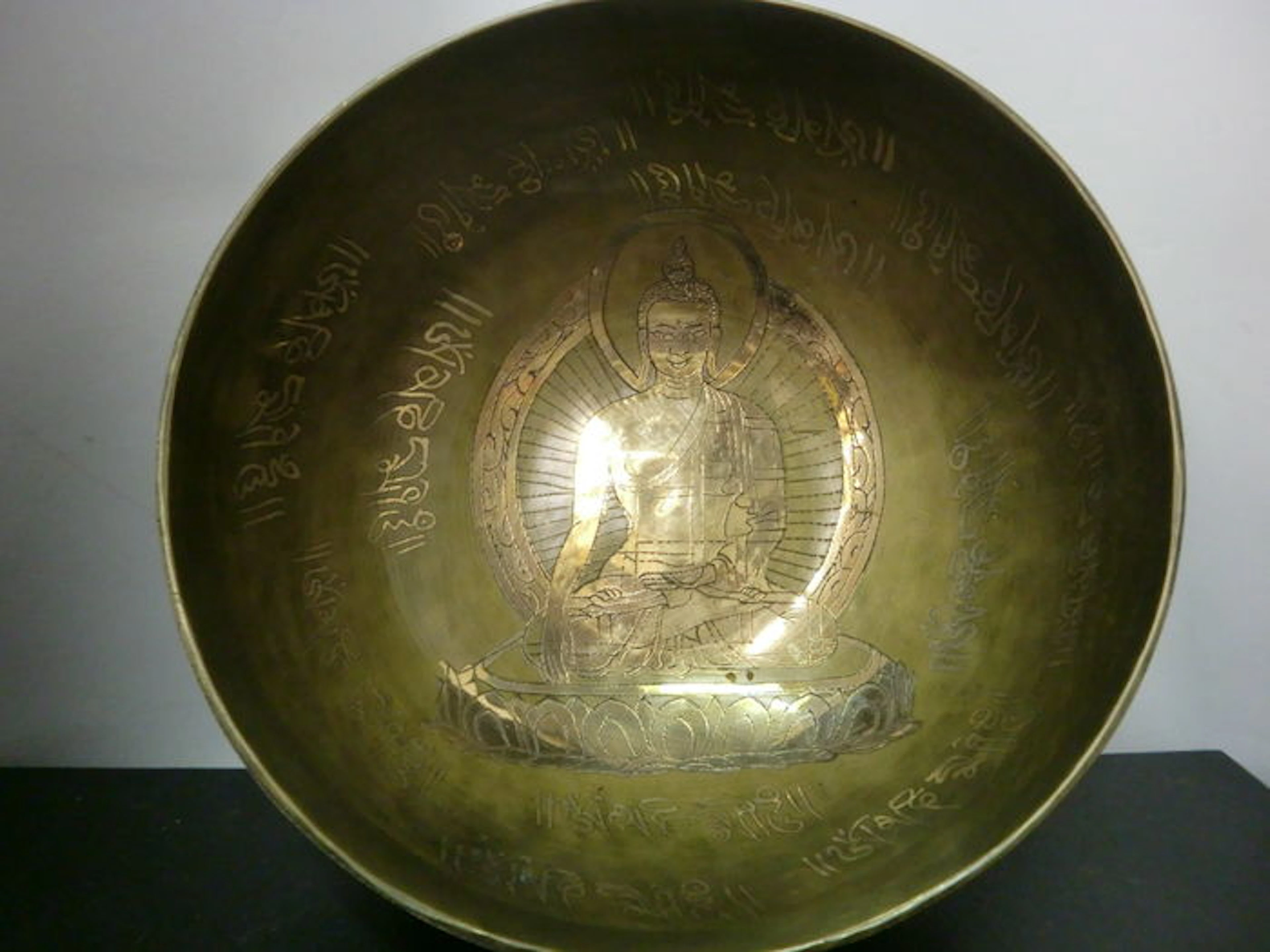 Tibetan singing bowl – Tibet – late 20th century