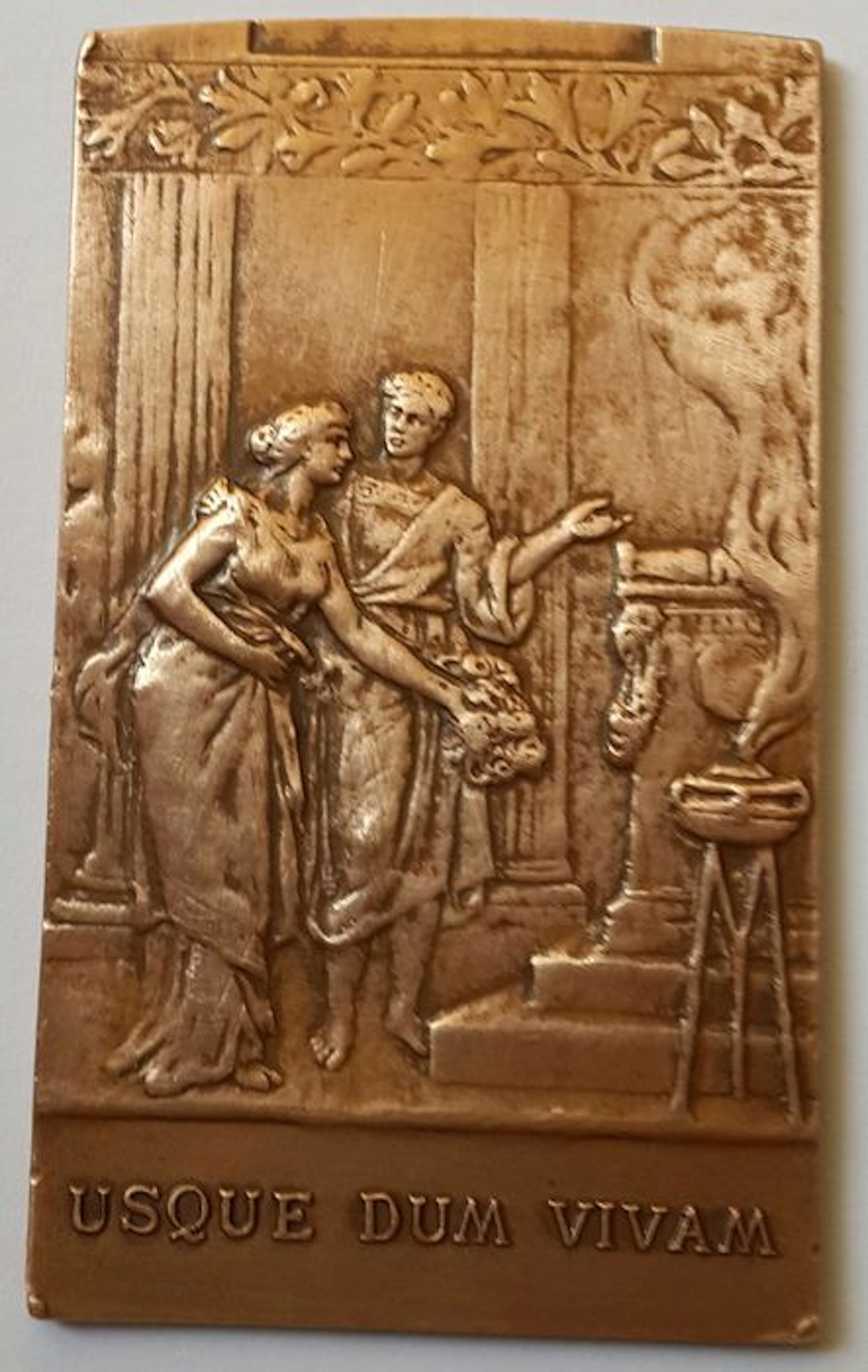 Small gilt bronze plaque depicting a mythological scene - Northern Italy - second half of the 19th century