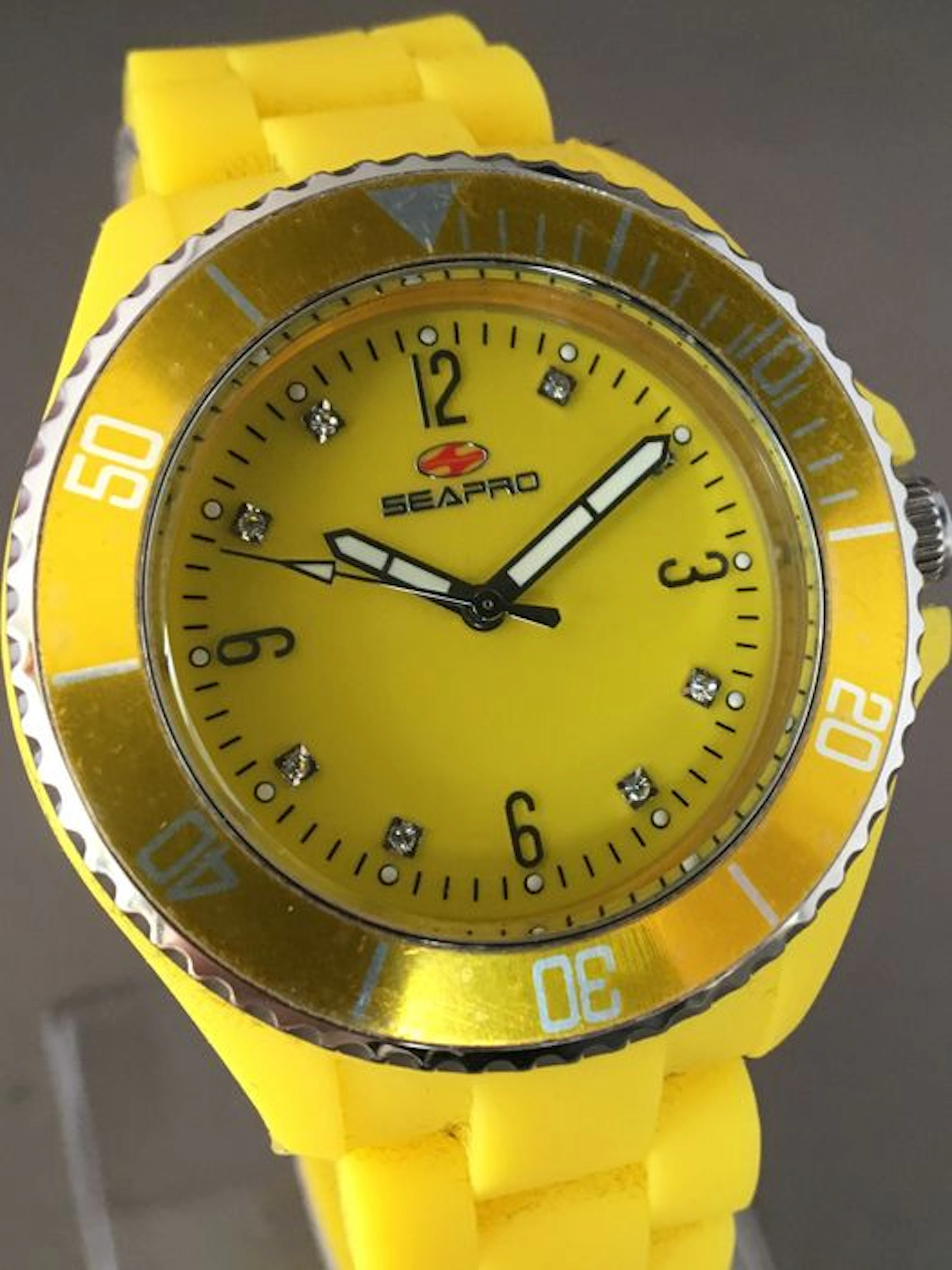 SeaPro men's wristwatch - 21st century.