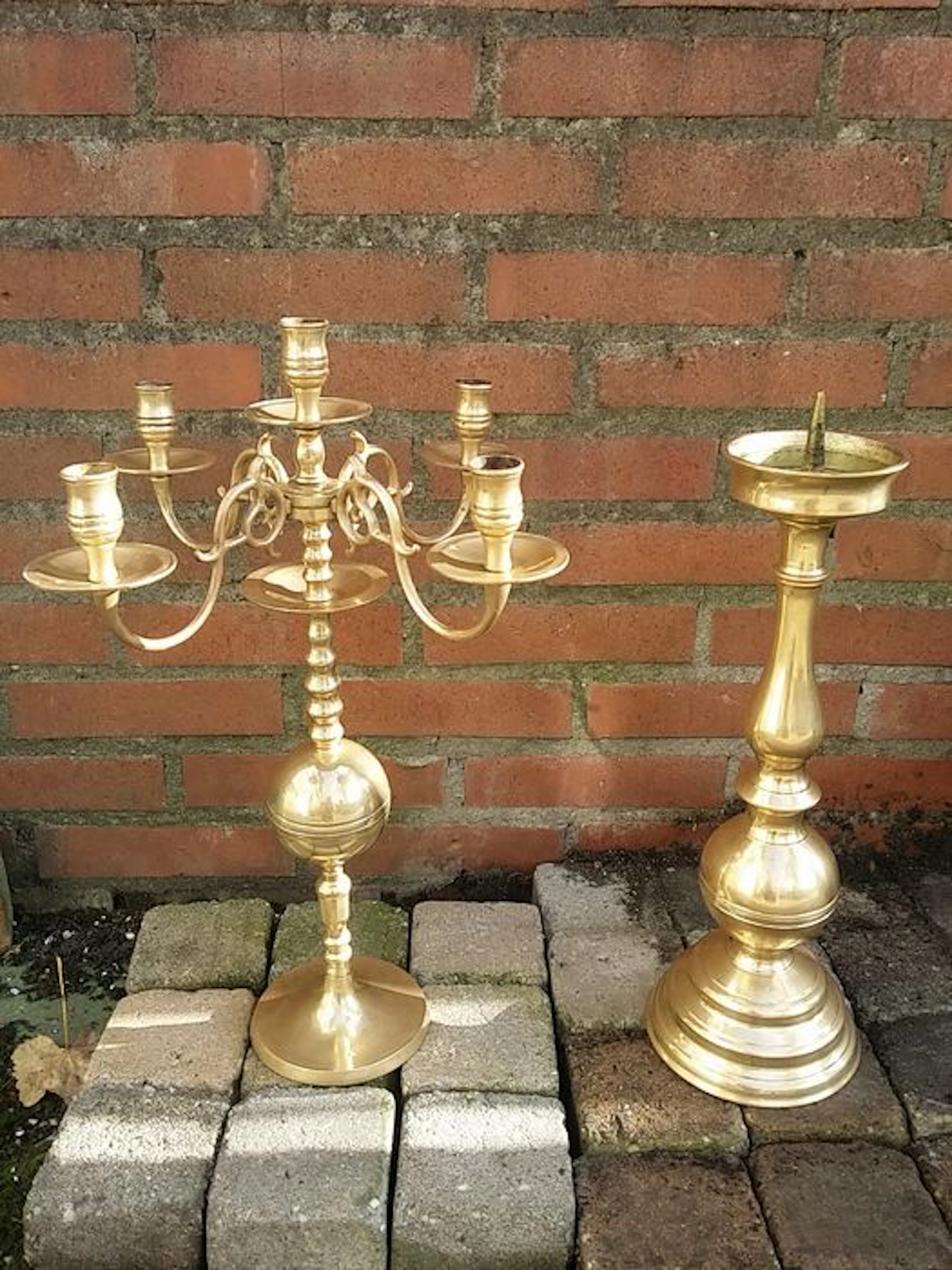 Set of two Gothic bronze copper church candelabra and altar candelabra - France - Late 19th early 20th century