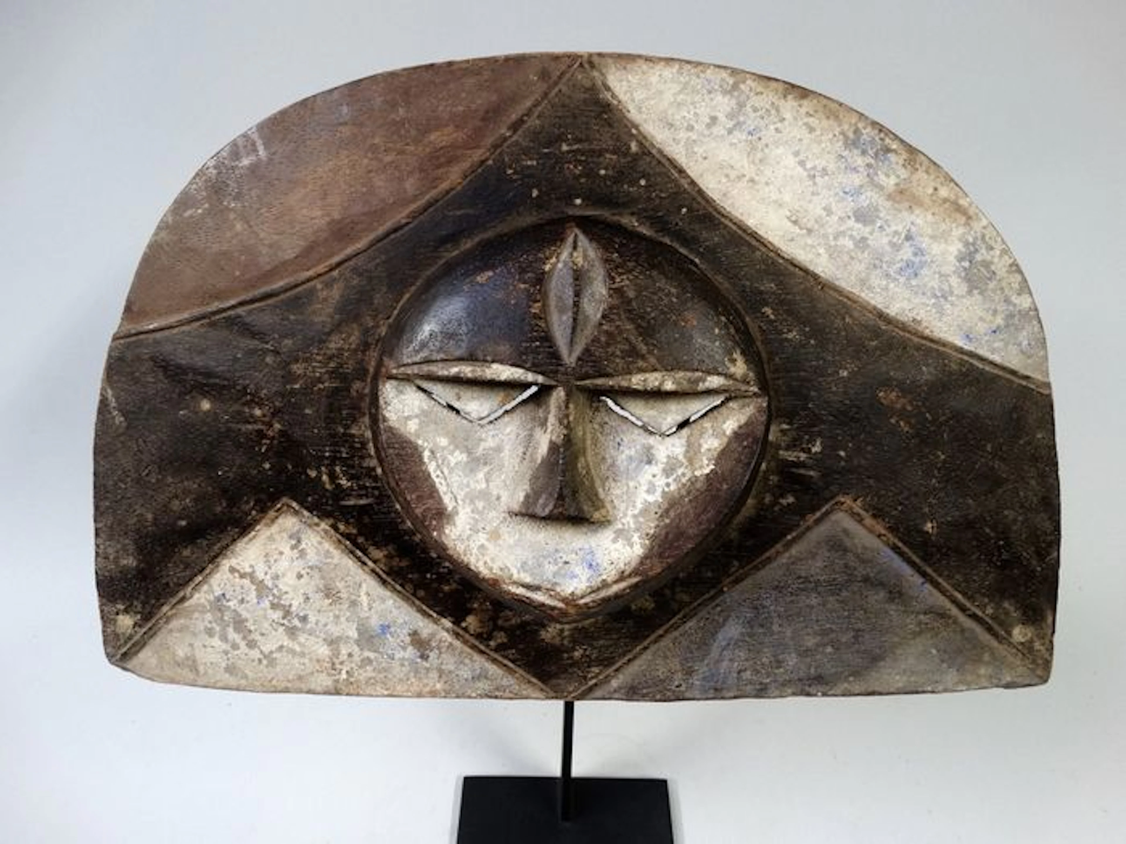 African face mask from the EKET tribe in Nigeria
