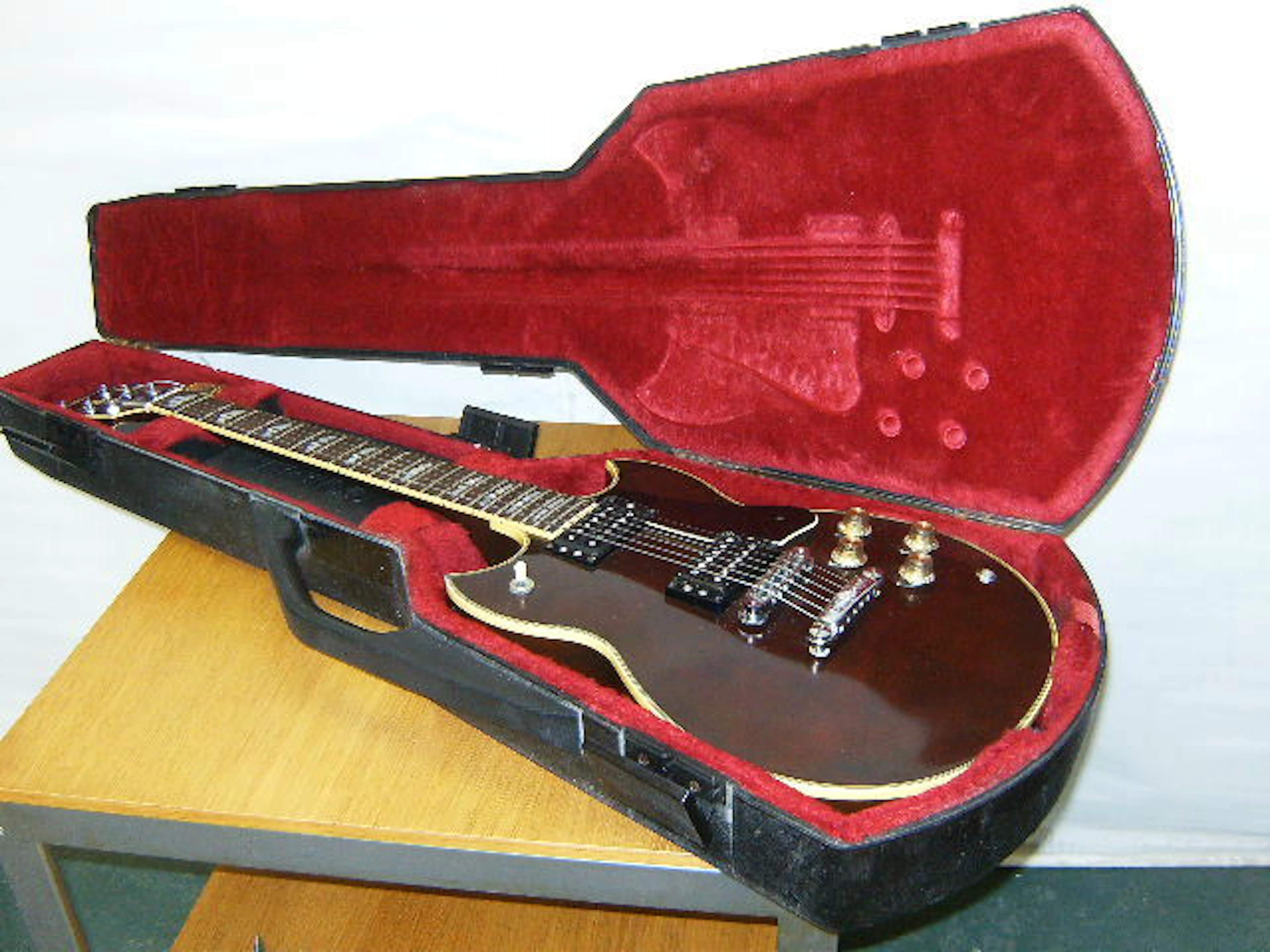 Yamaha SG700 Electric Guitar Vintage Japan