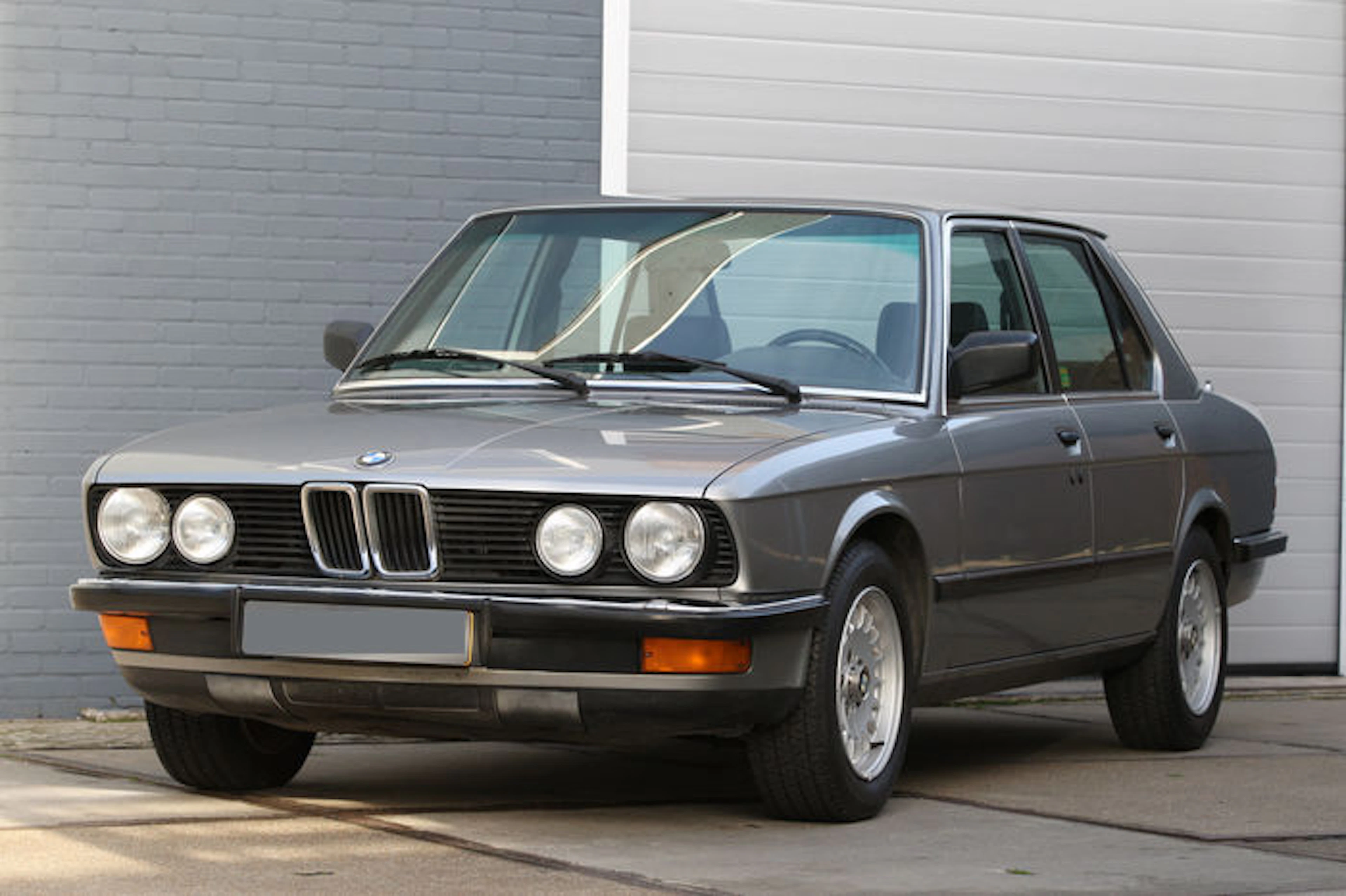 BMW - 525I 5 series - E28 - 1987