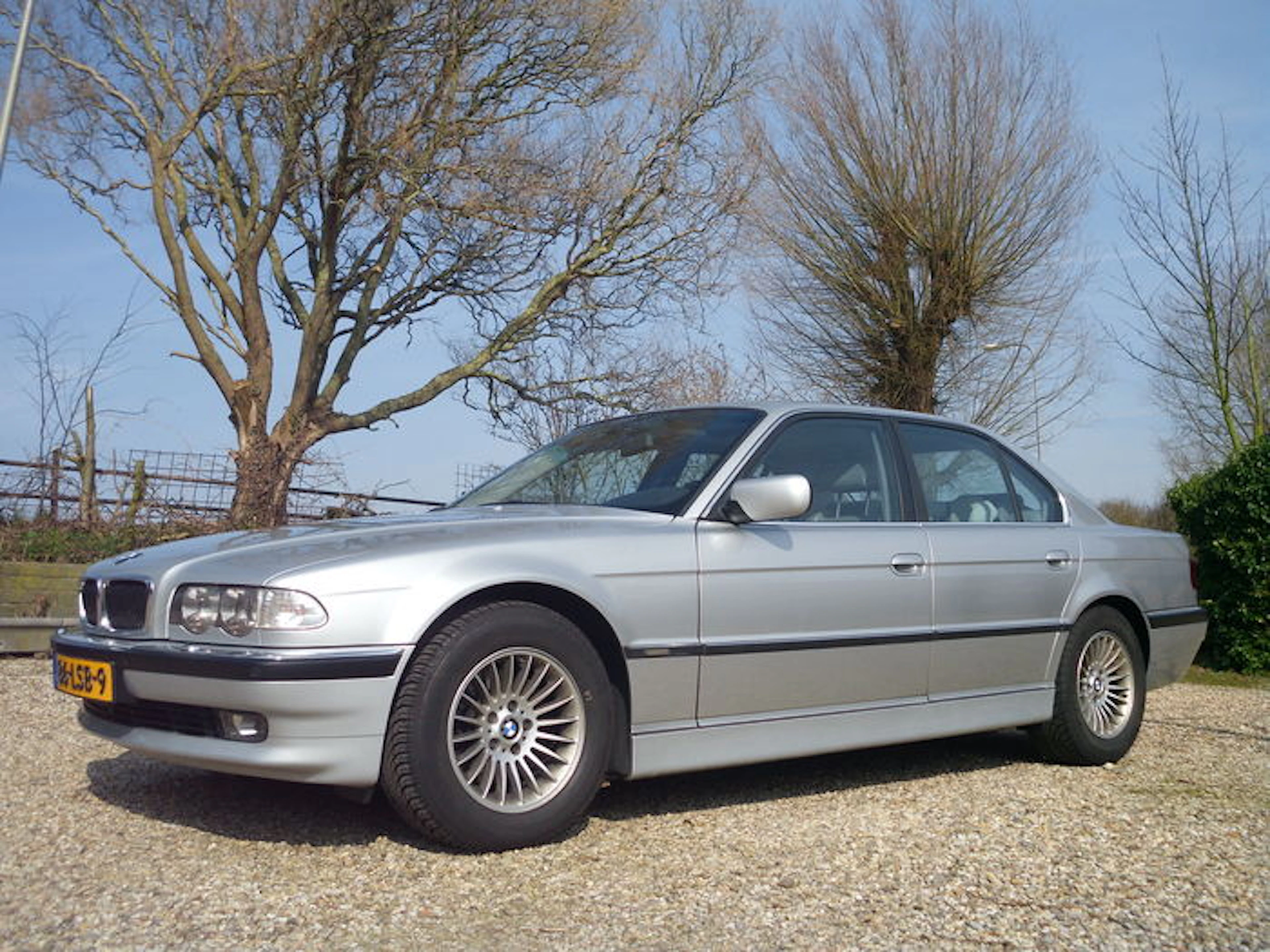 BMW - 730d Automat Executive E38 - 2000