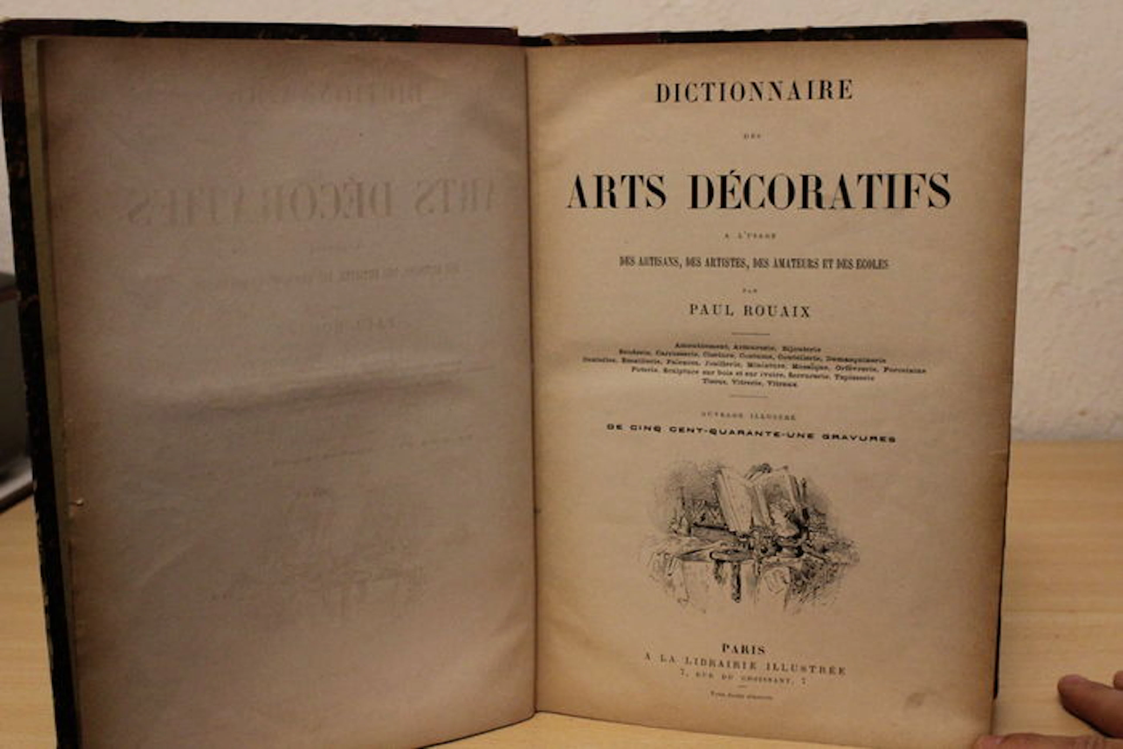Paul Rouaix – Dictionnaire des Arts Décoratifs à l'usage des artisans, des artistes, des amateurs et des écoles – no date (late 19th)