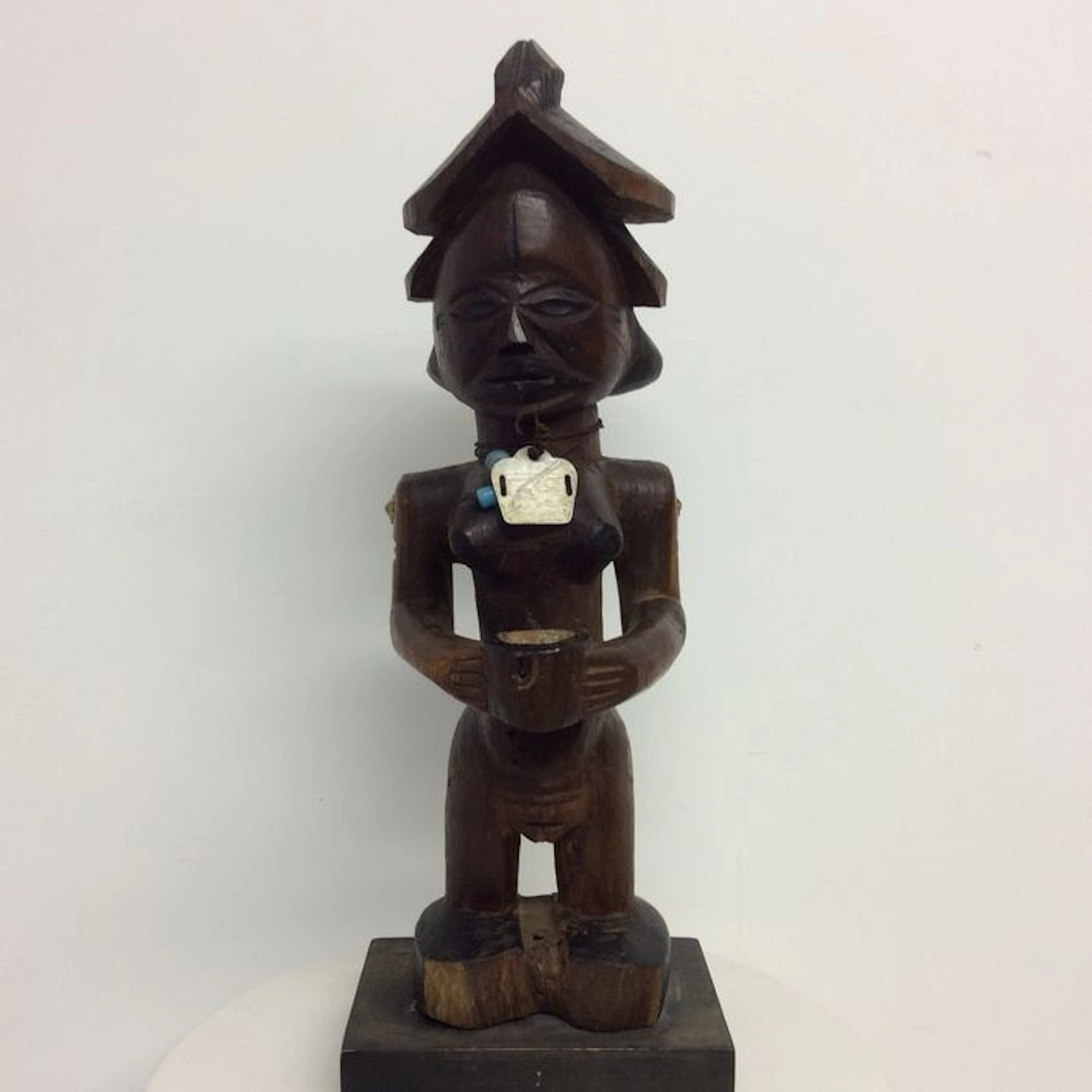 Female figure - CHOKWE - ex. Belgian Congo.