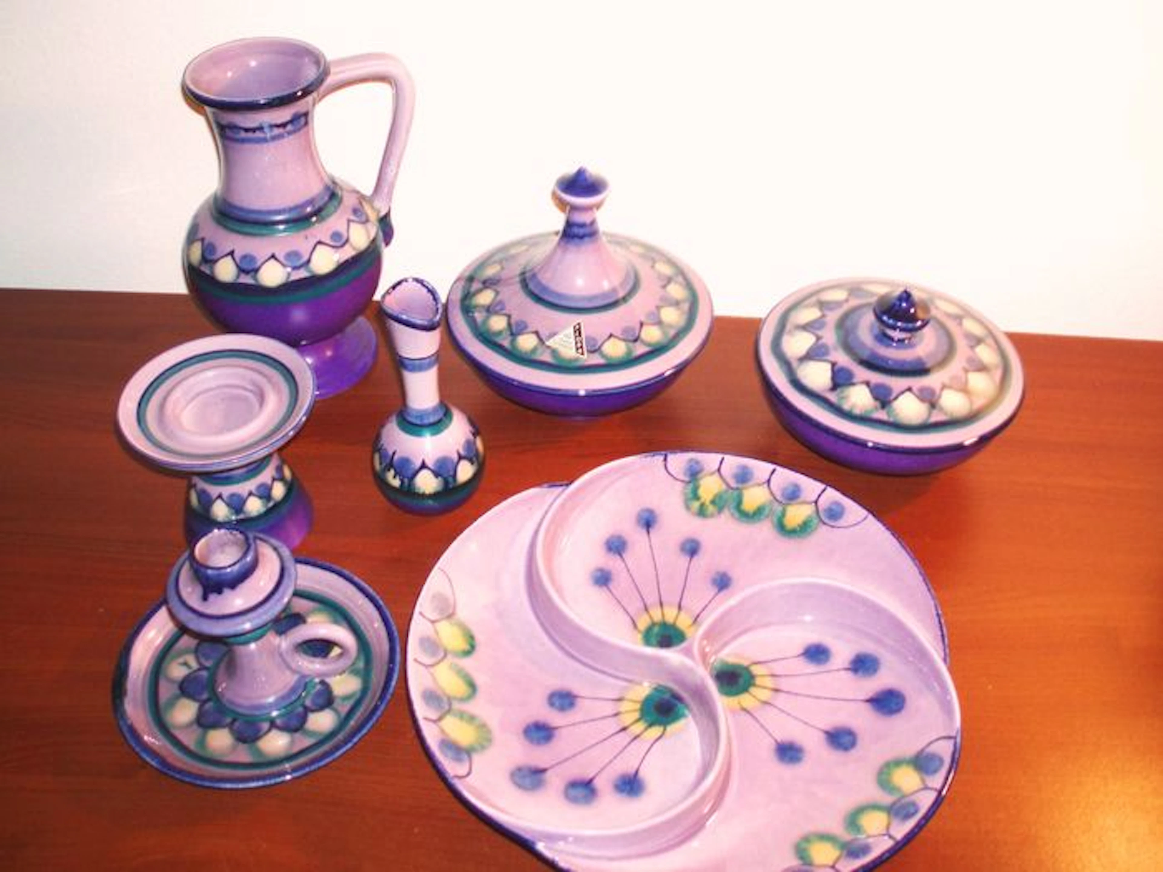 Flora Gouda - lot with 7 objects, Lila decoration