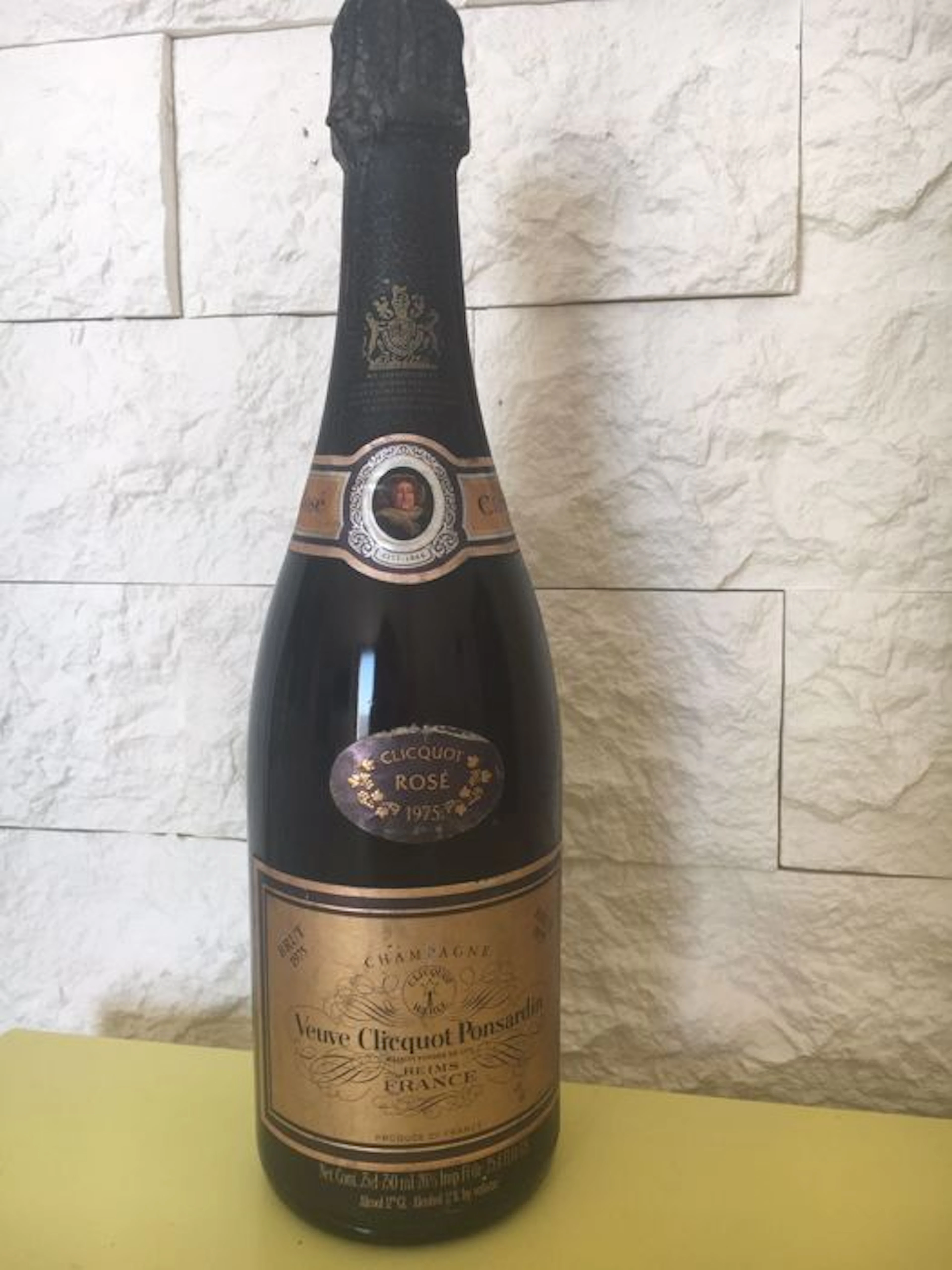 1975 Veuve Clicquot Ponsardin Brut Rosè, Champagne - 1 bottle (75cl)